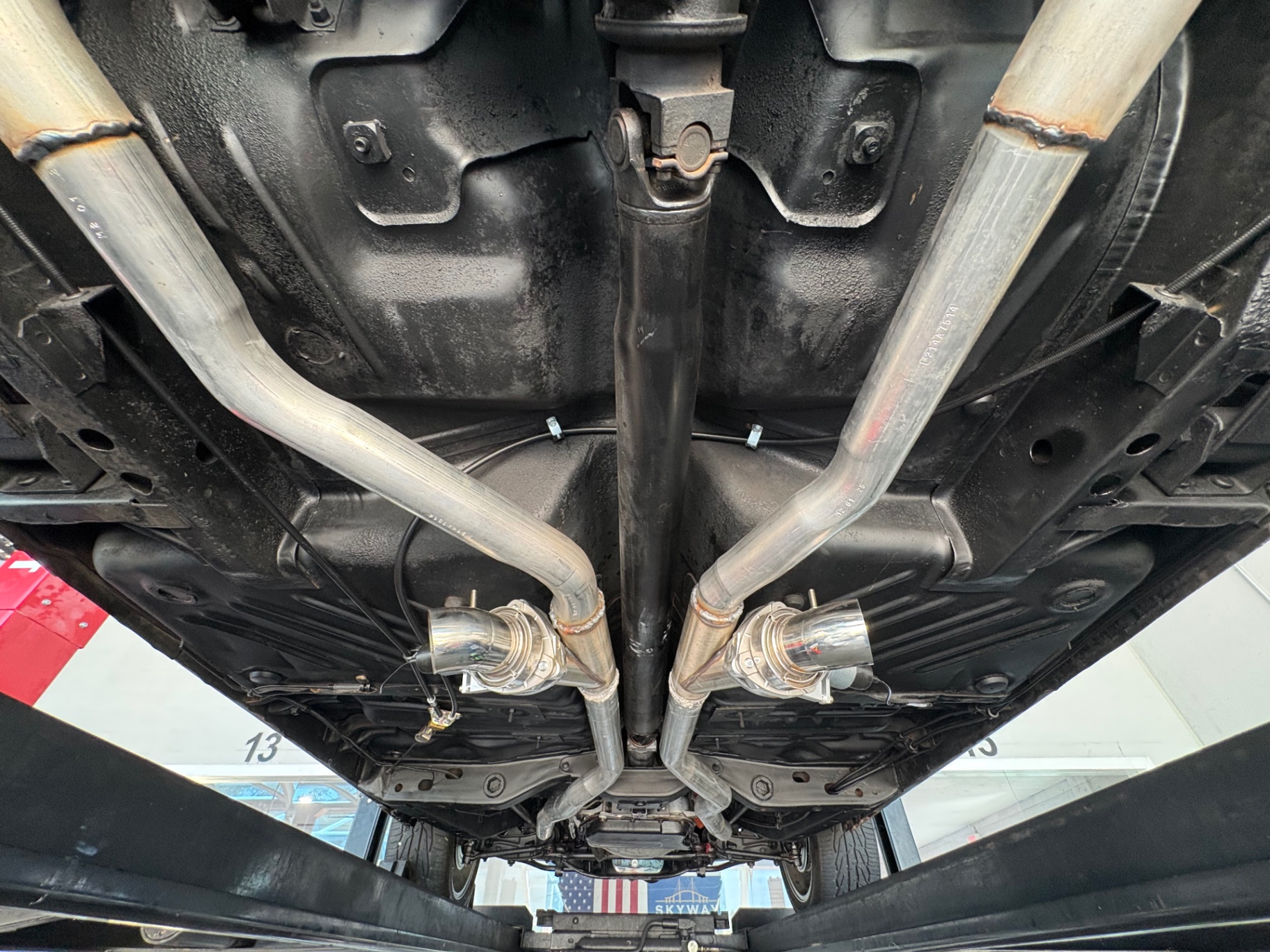 Vehicle photo 51