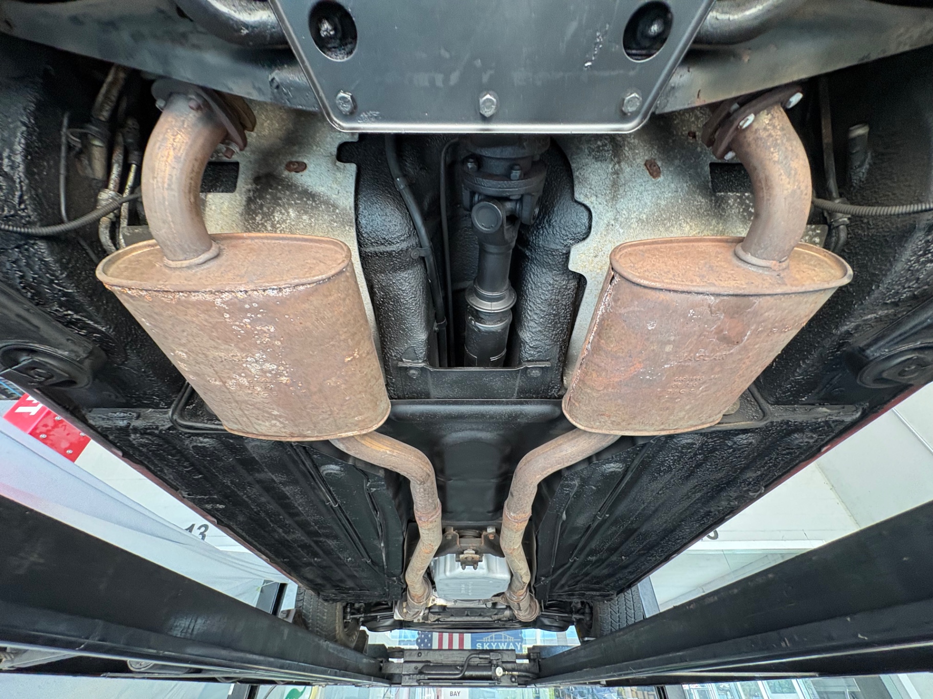 Vehicle photo 49