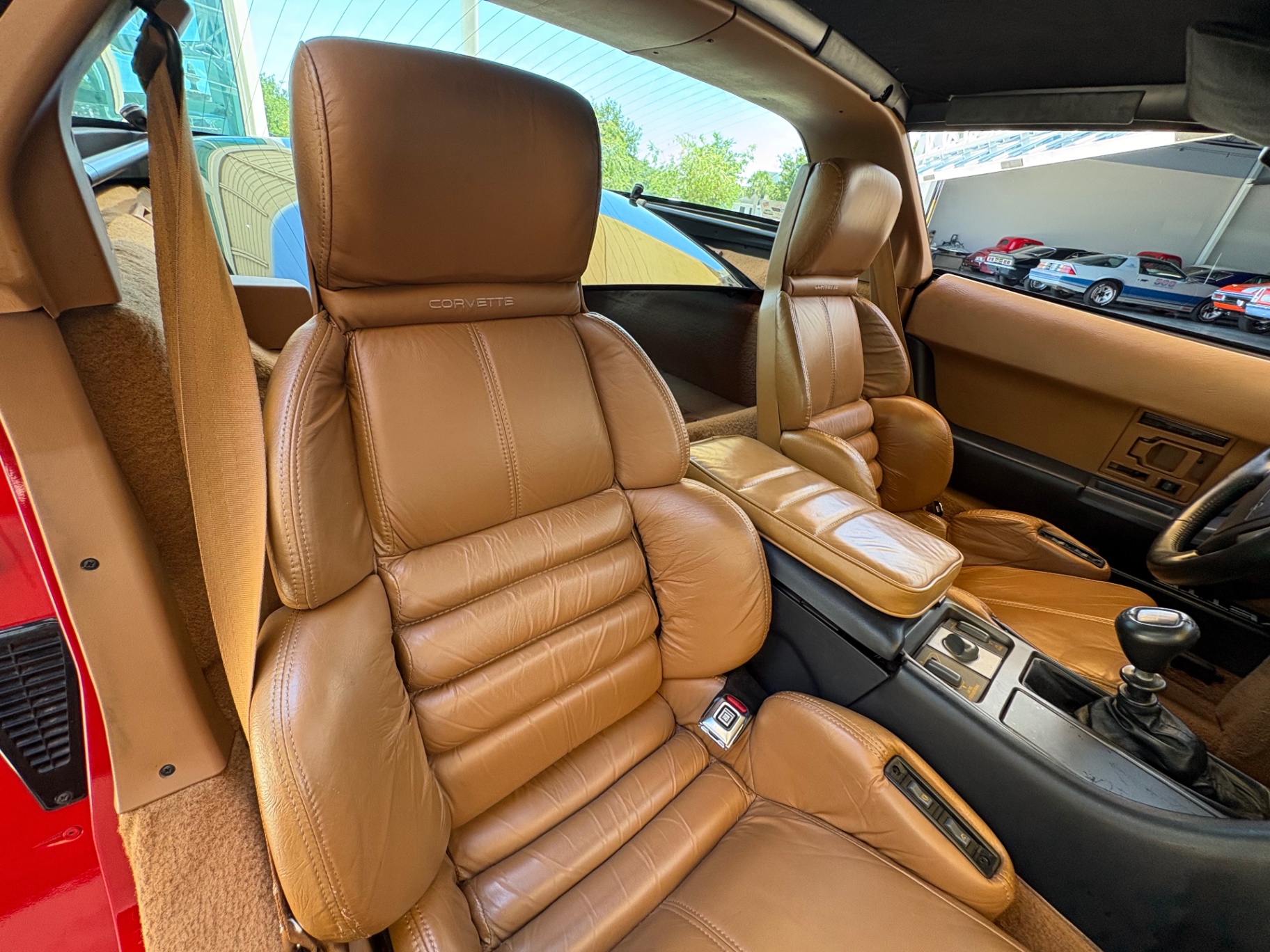 Vehicle photo 41