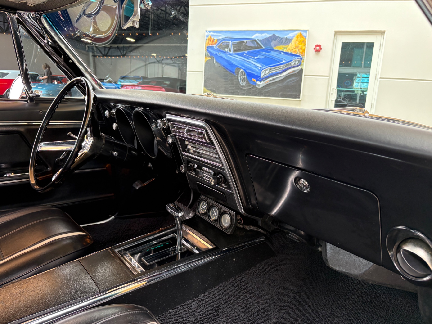 Vehicle photo 38