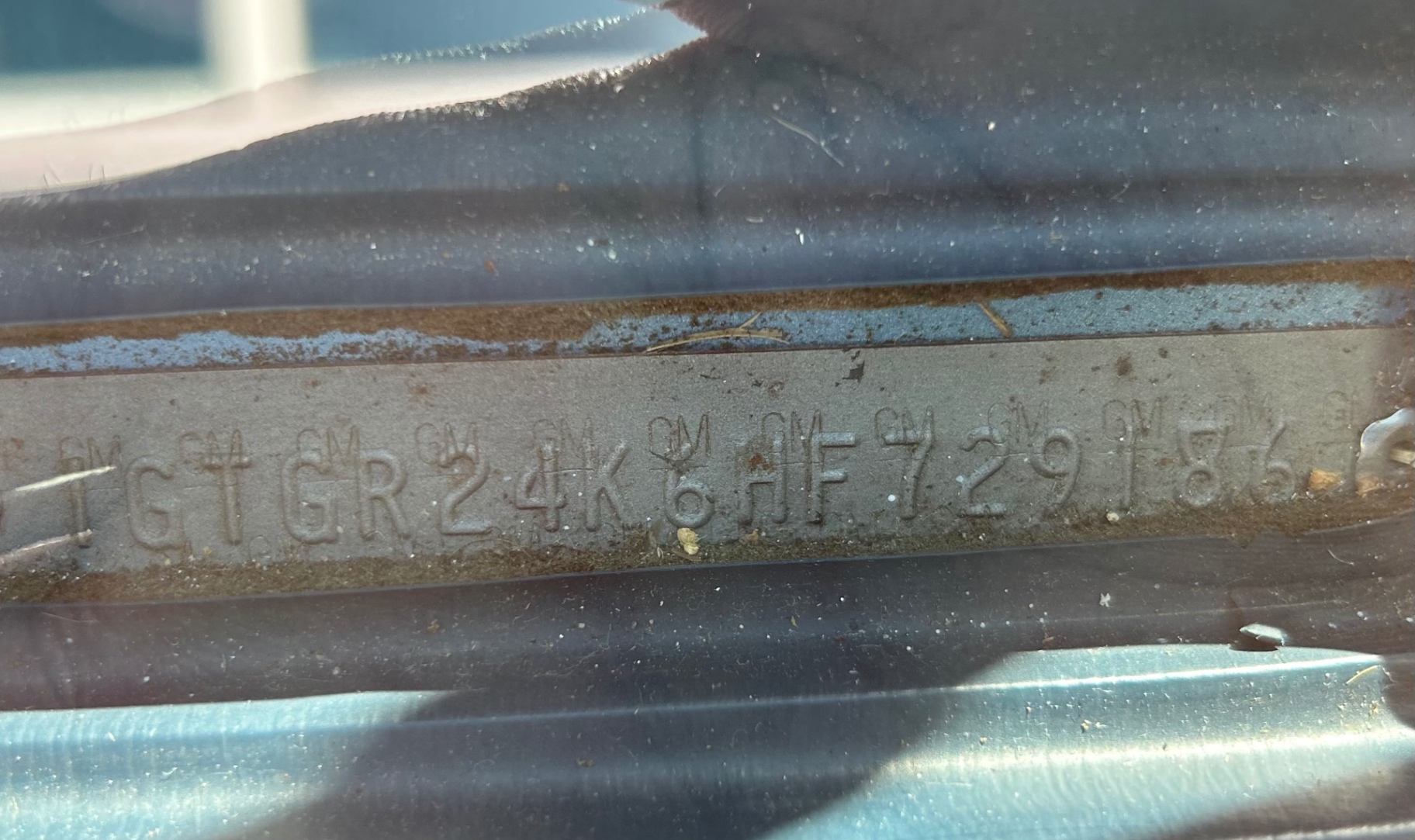 Vehicle photo 12