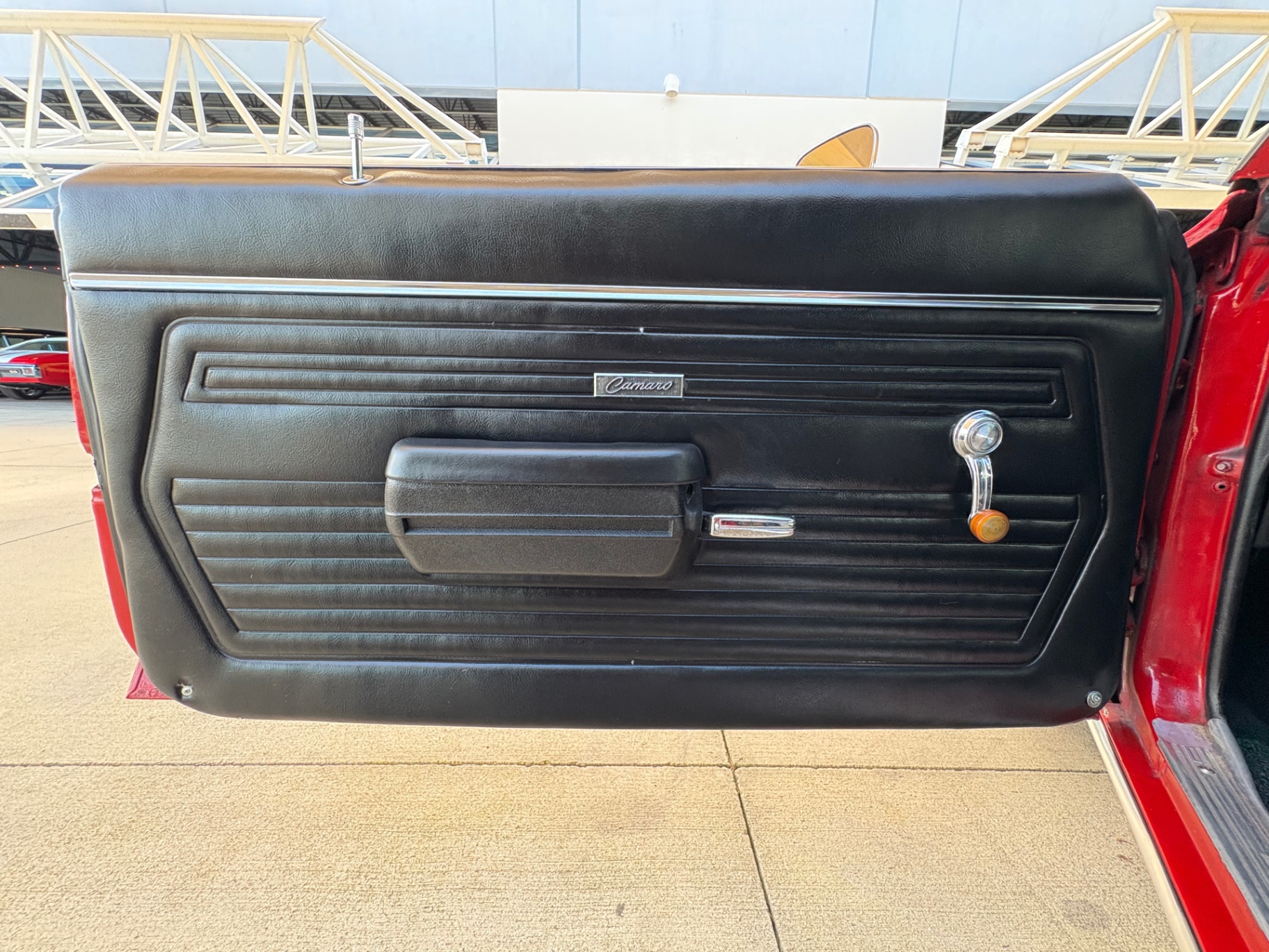 Vehicle photo 34