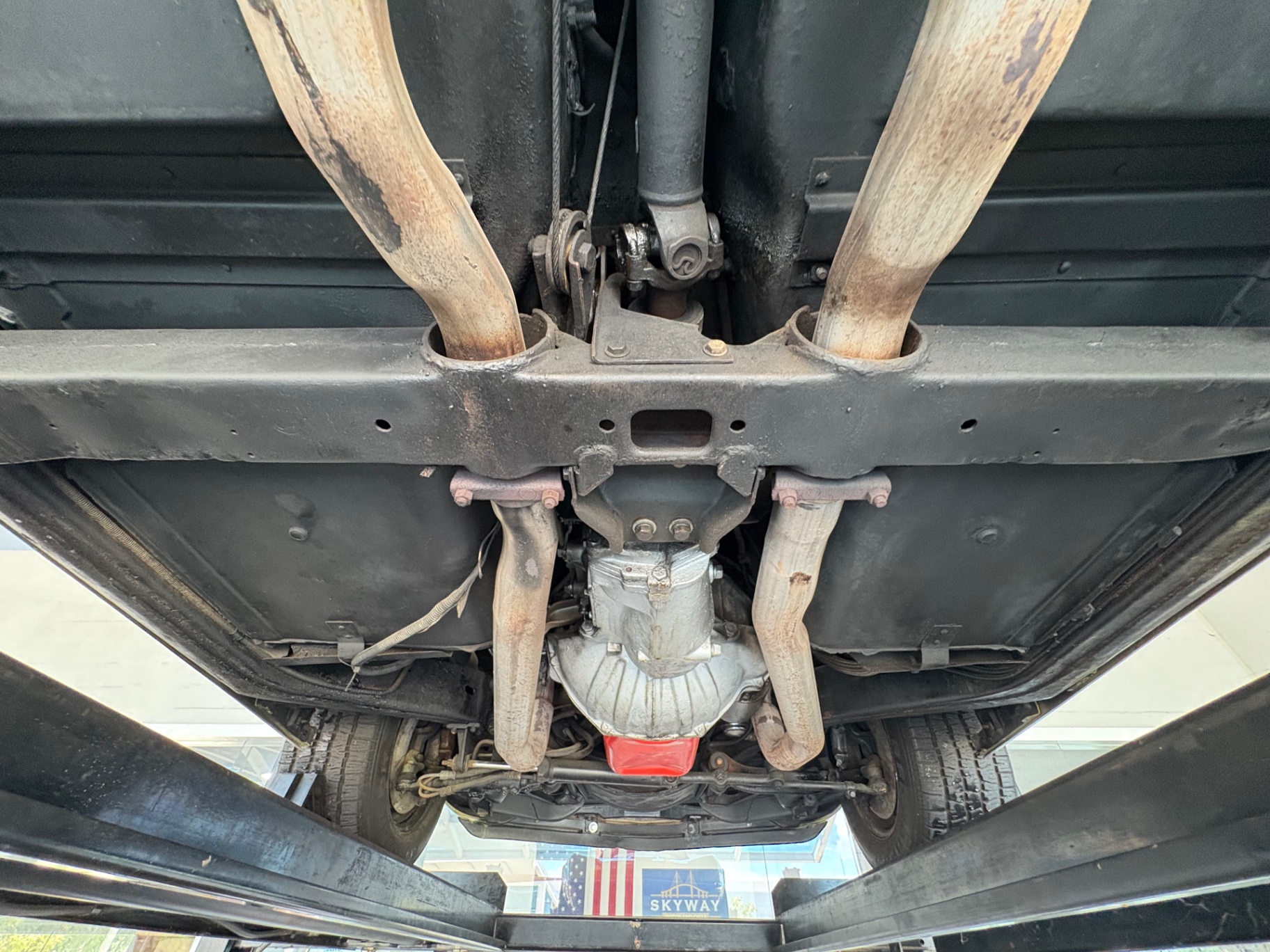 Vehicle photo 44