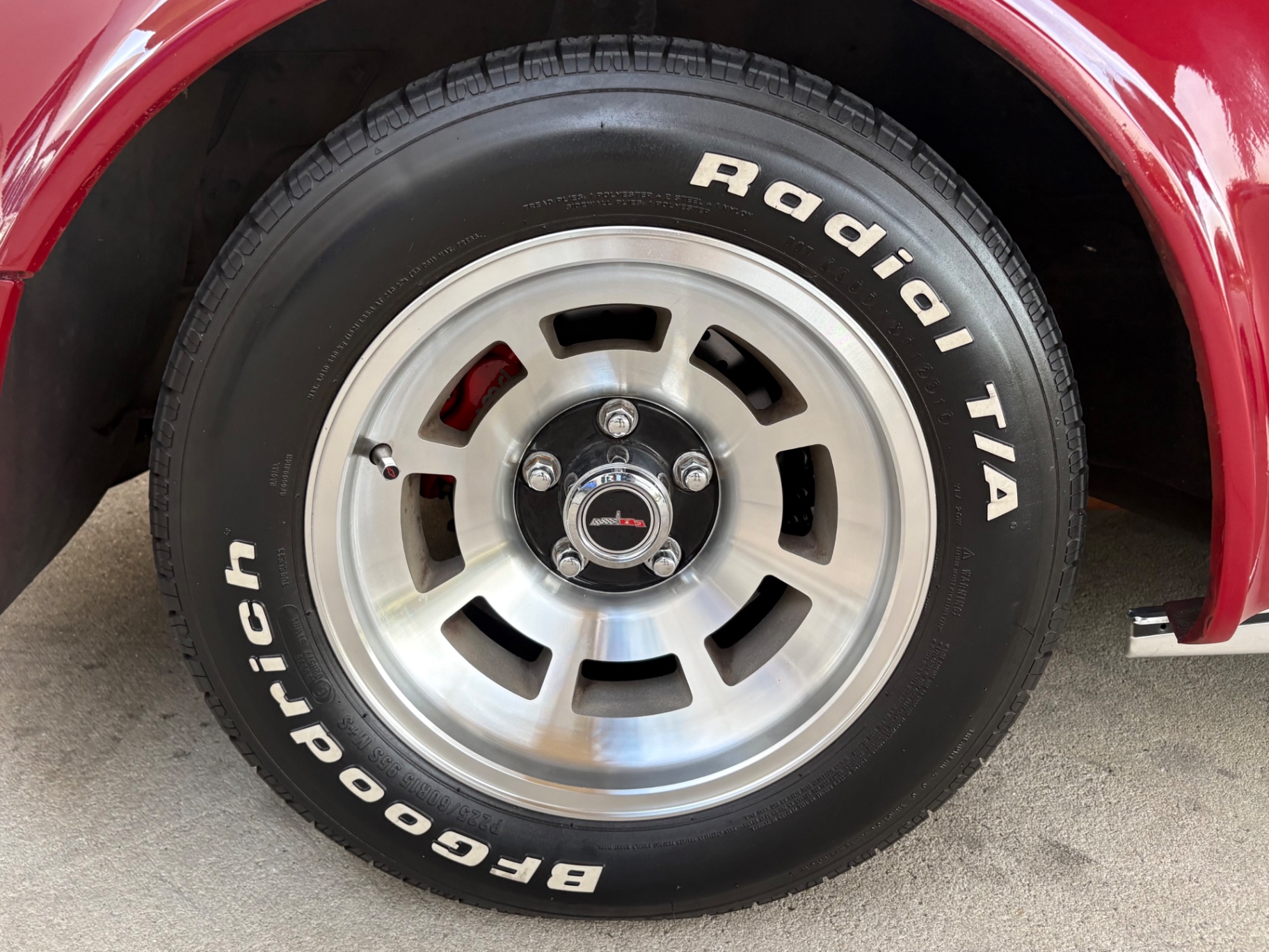 Vehicle photo 21