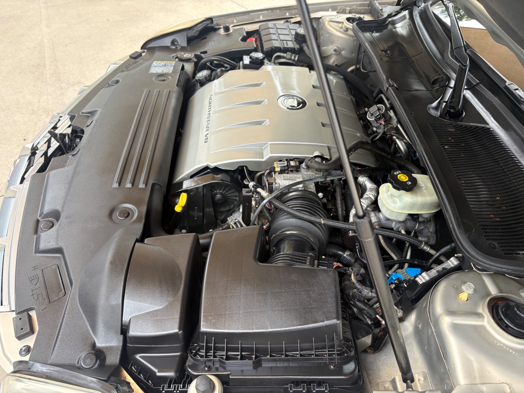 Vehicle photo 28