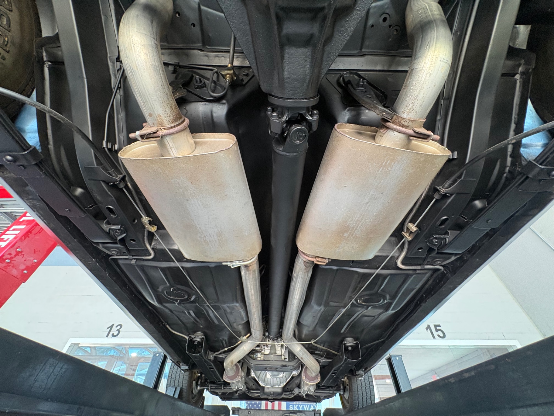 Vehicle photo 50