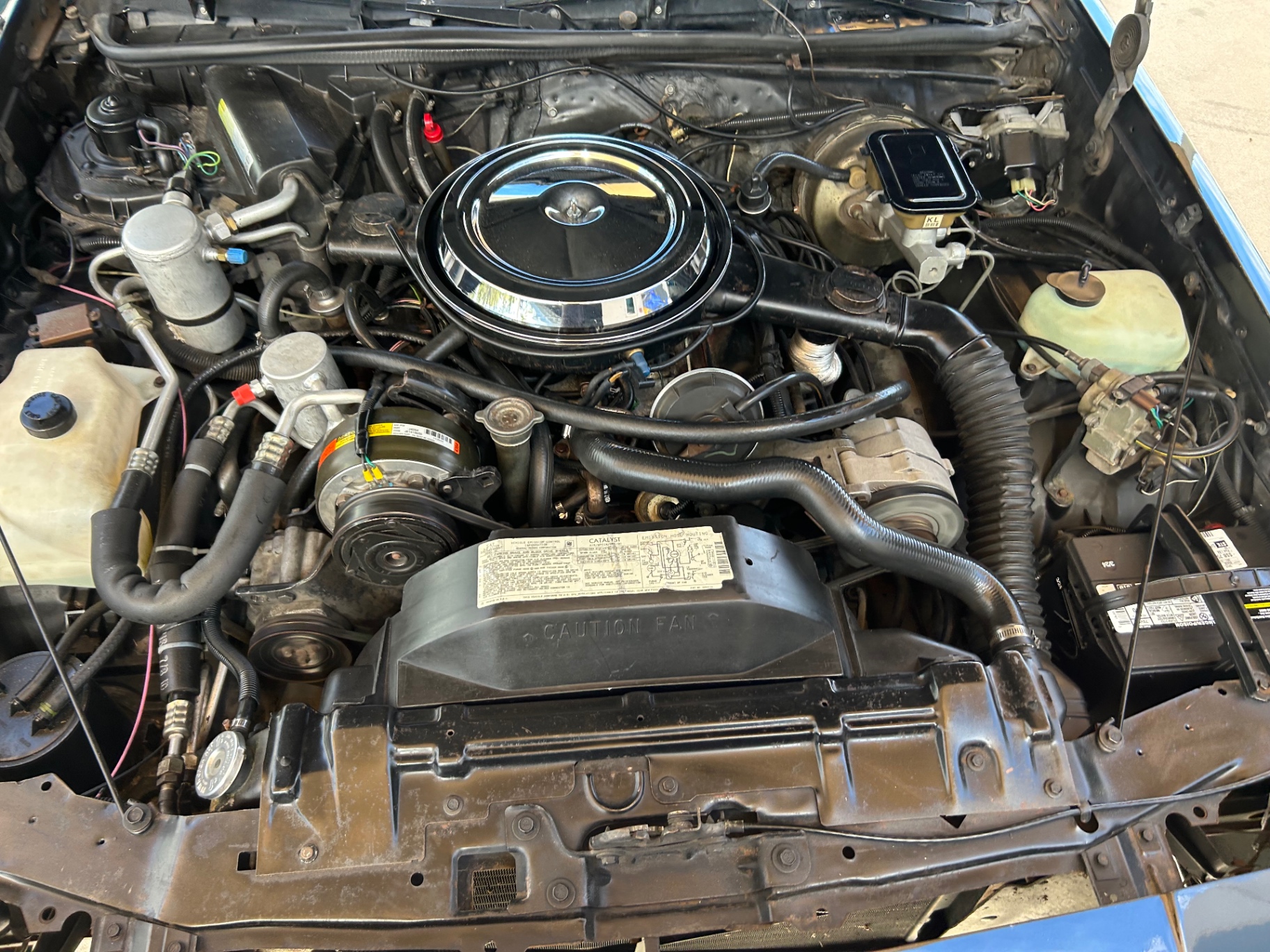 Vehicle photo 26