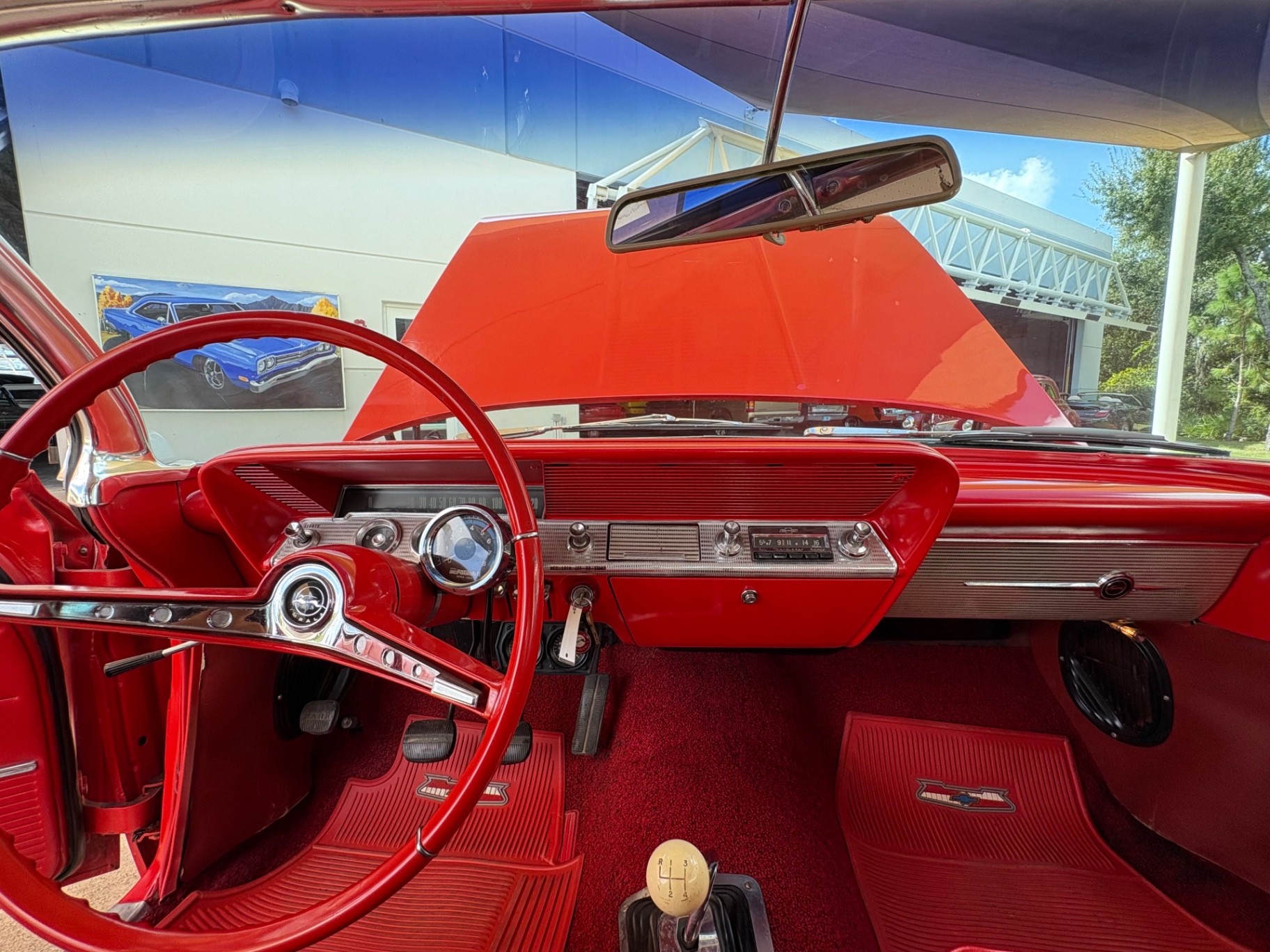 Vehicle photo 37