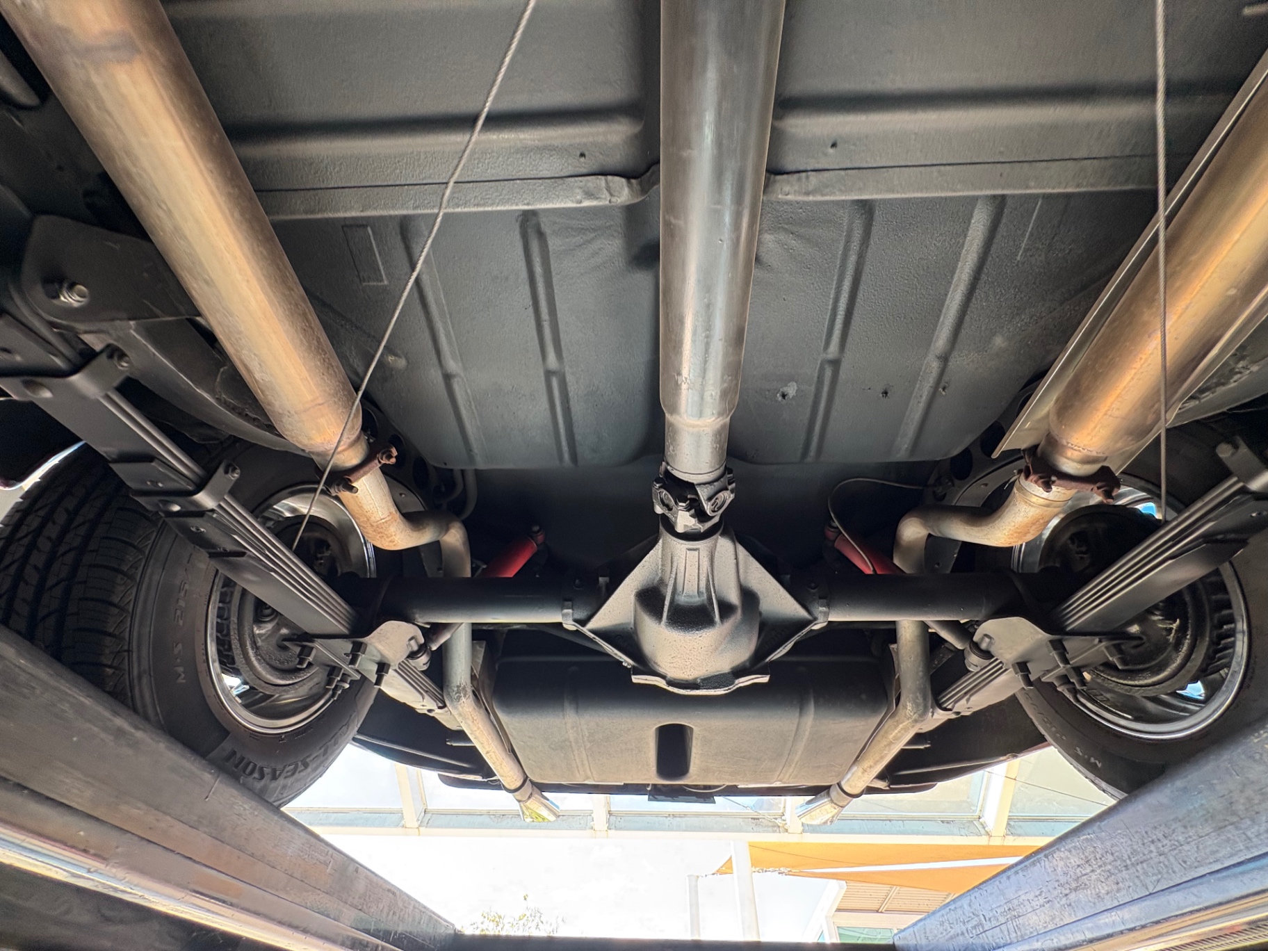 Vehicle photo 49