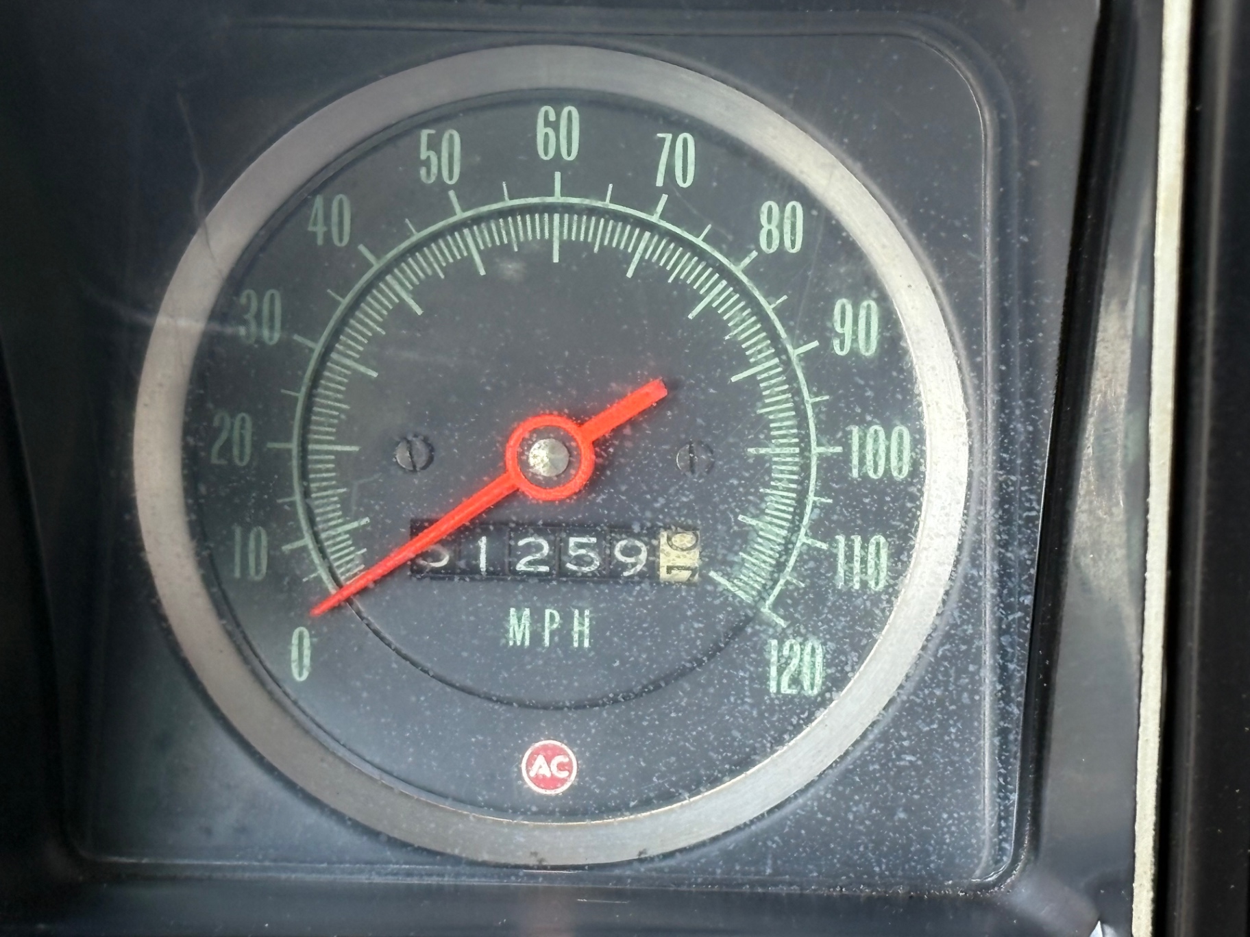 Vehicle photo 26