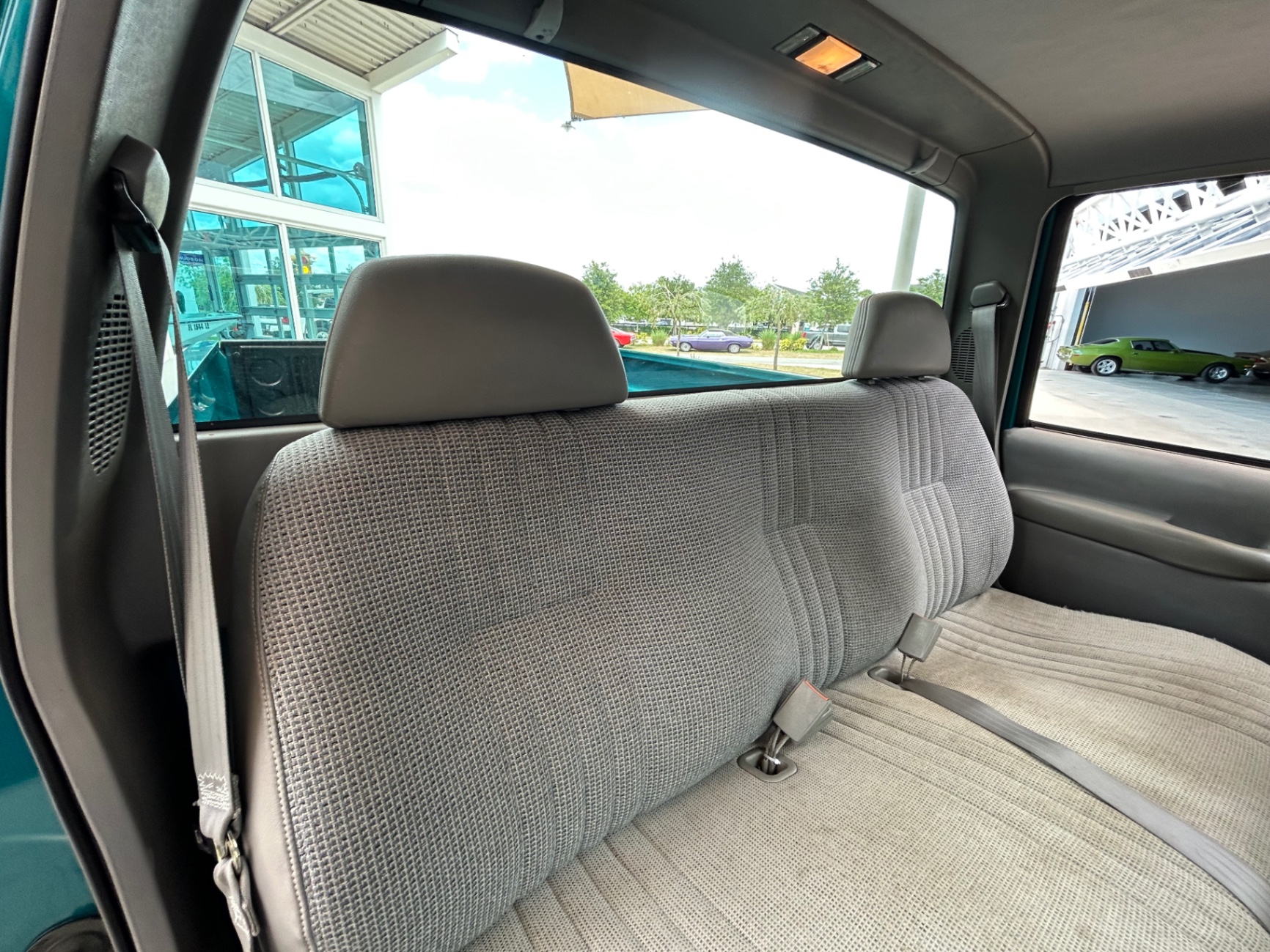 Vehicle photo 36