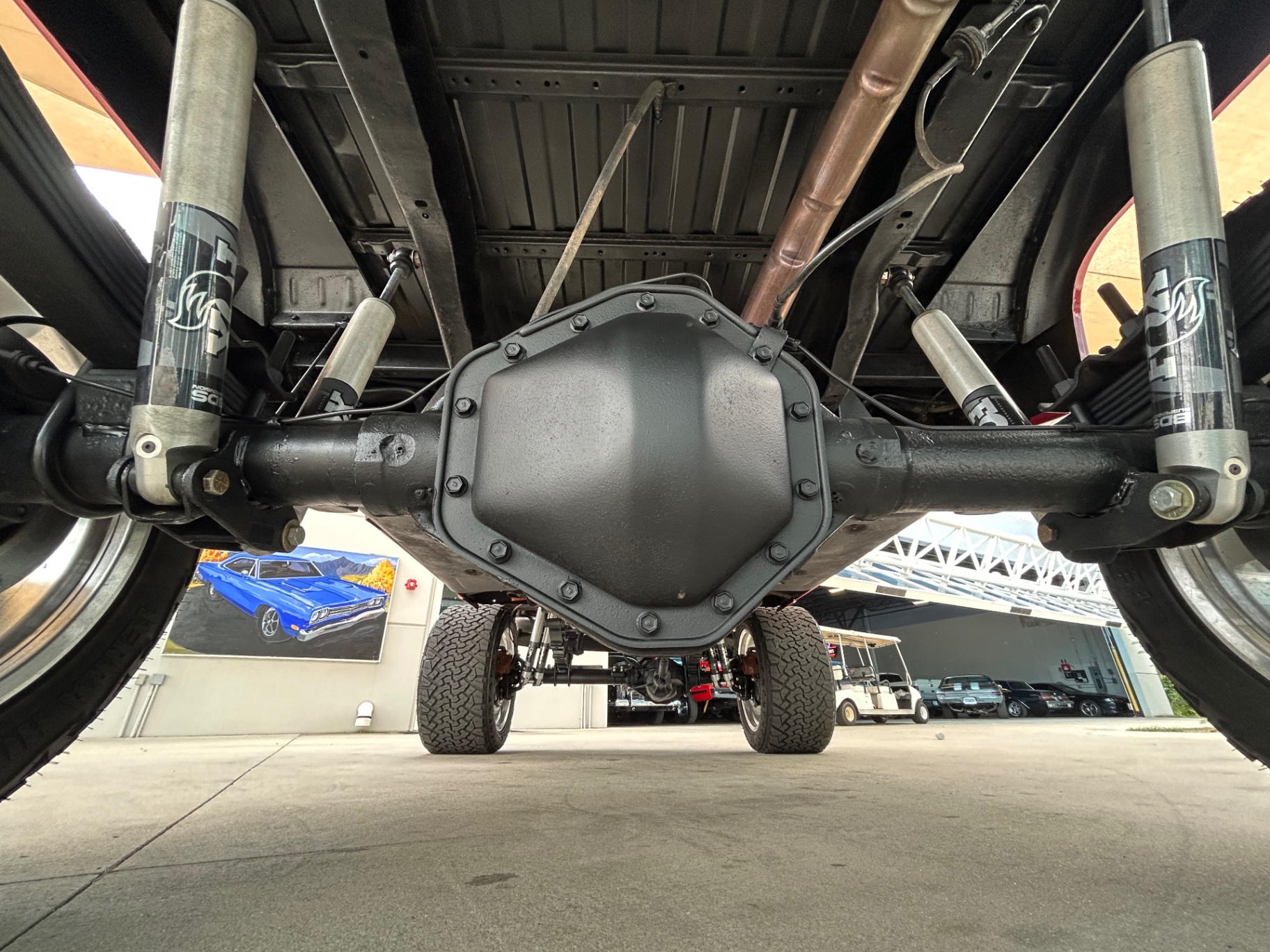 Vehicle photo 38