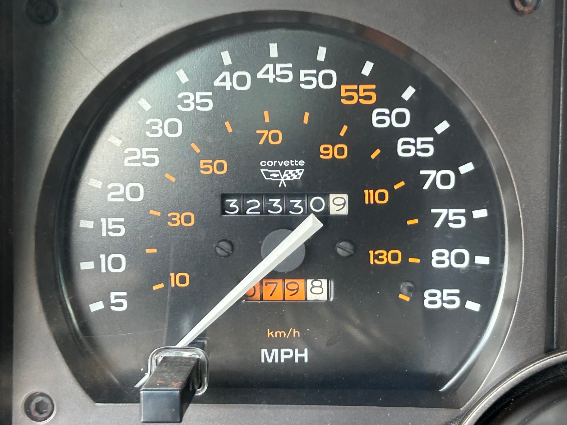 Vehicle photo 25