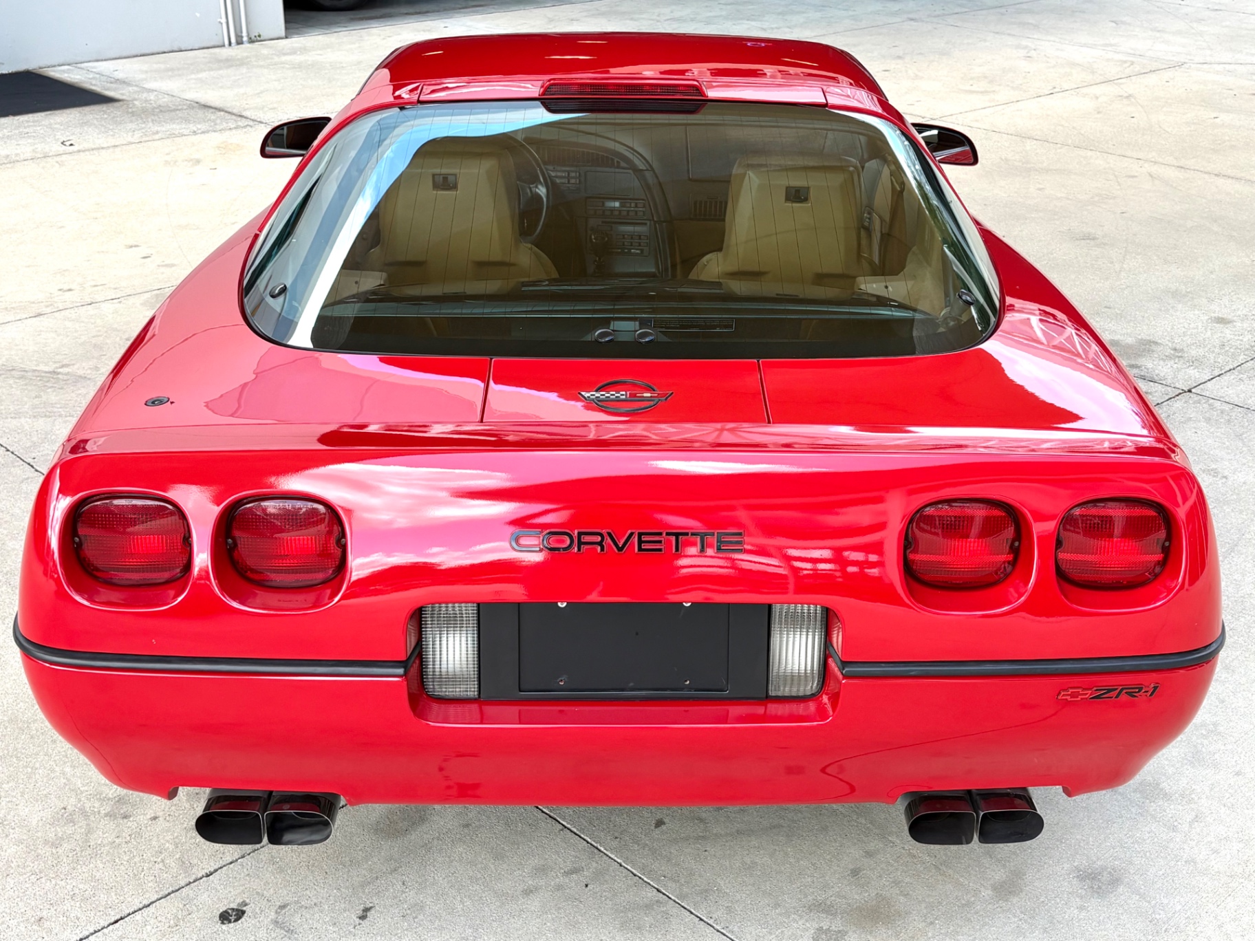 Vehicle photo 9