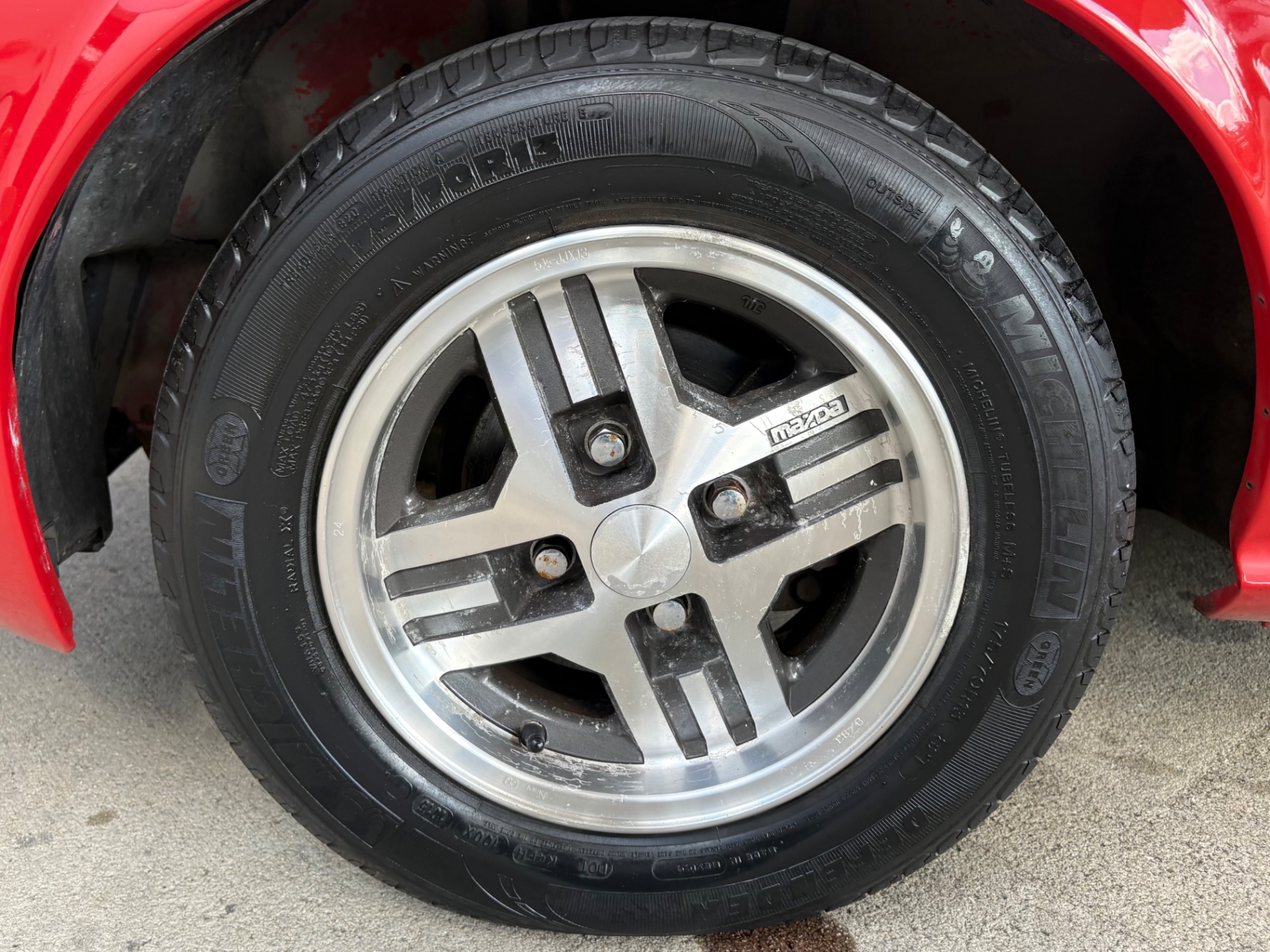Vehicle photo 22