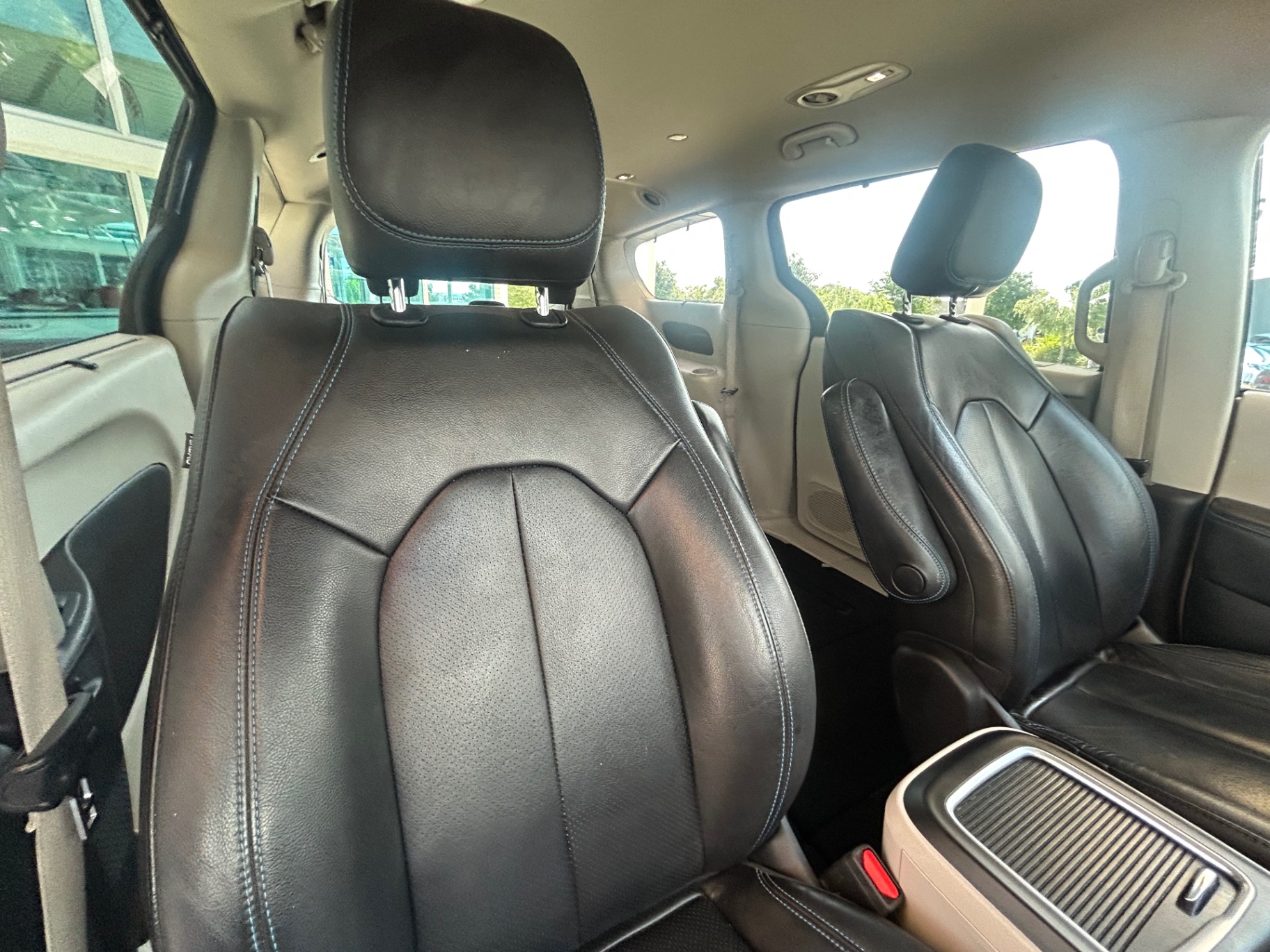 Vehicle photo 39