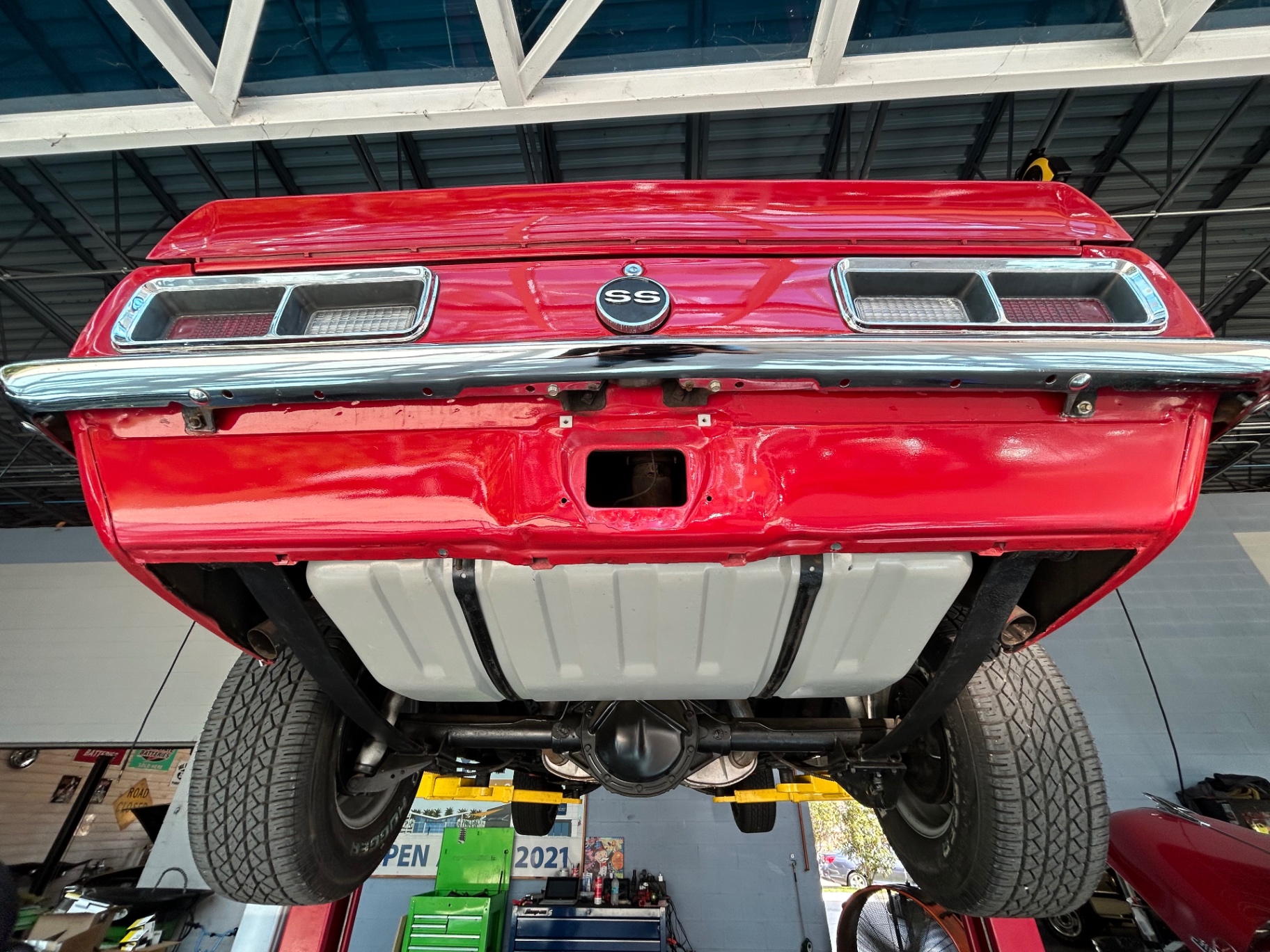 Vehicle photo 44