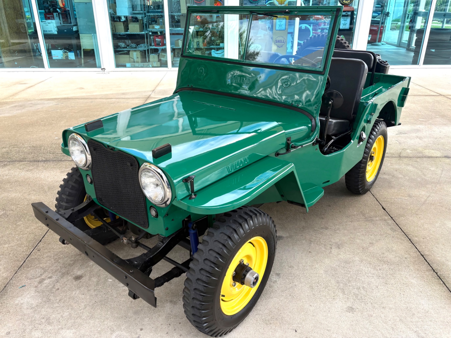 Vehicle photo 20