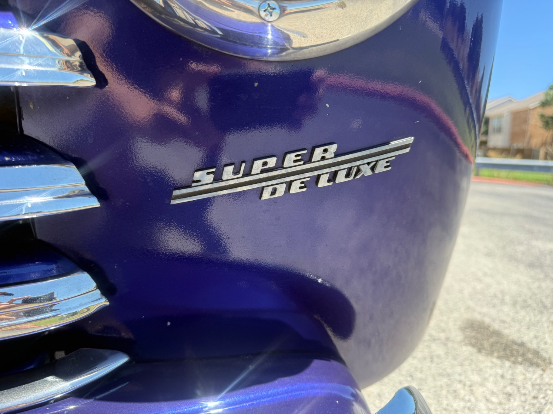 Vehicle photo 11