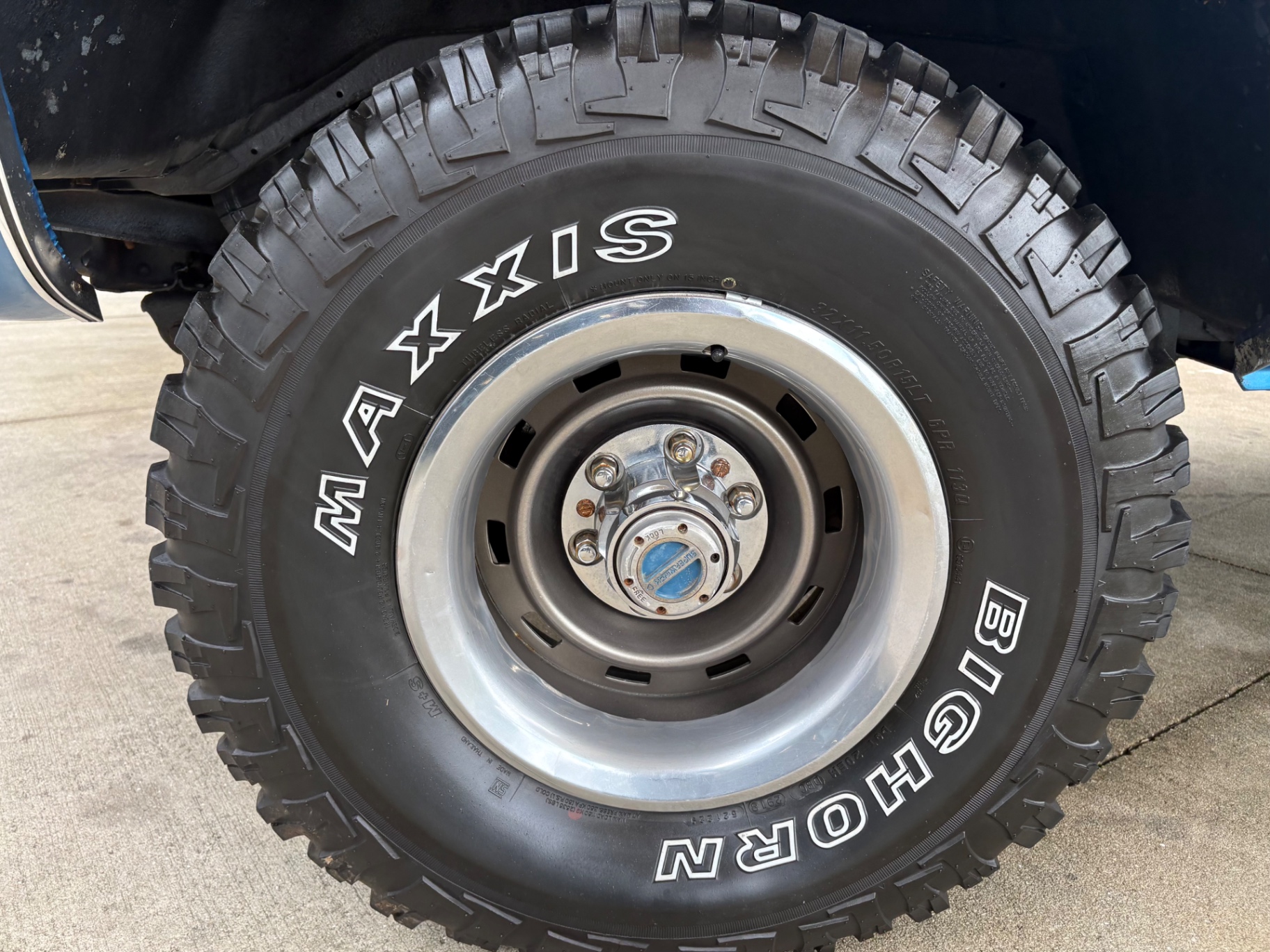 Vehicle photo 20