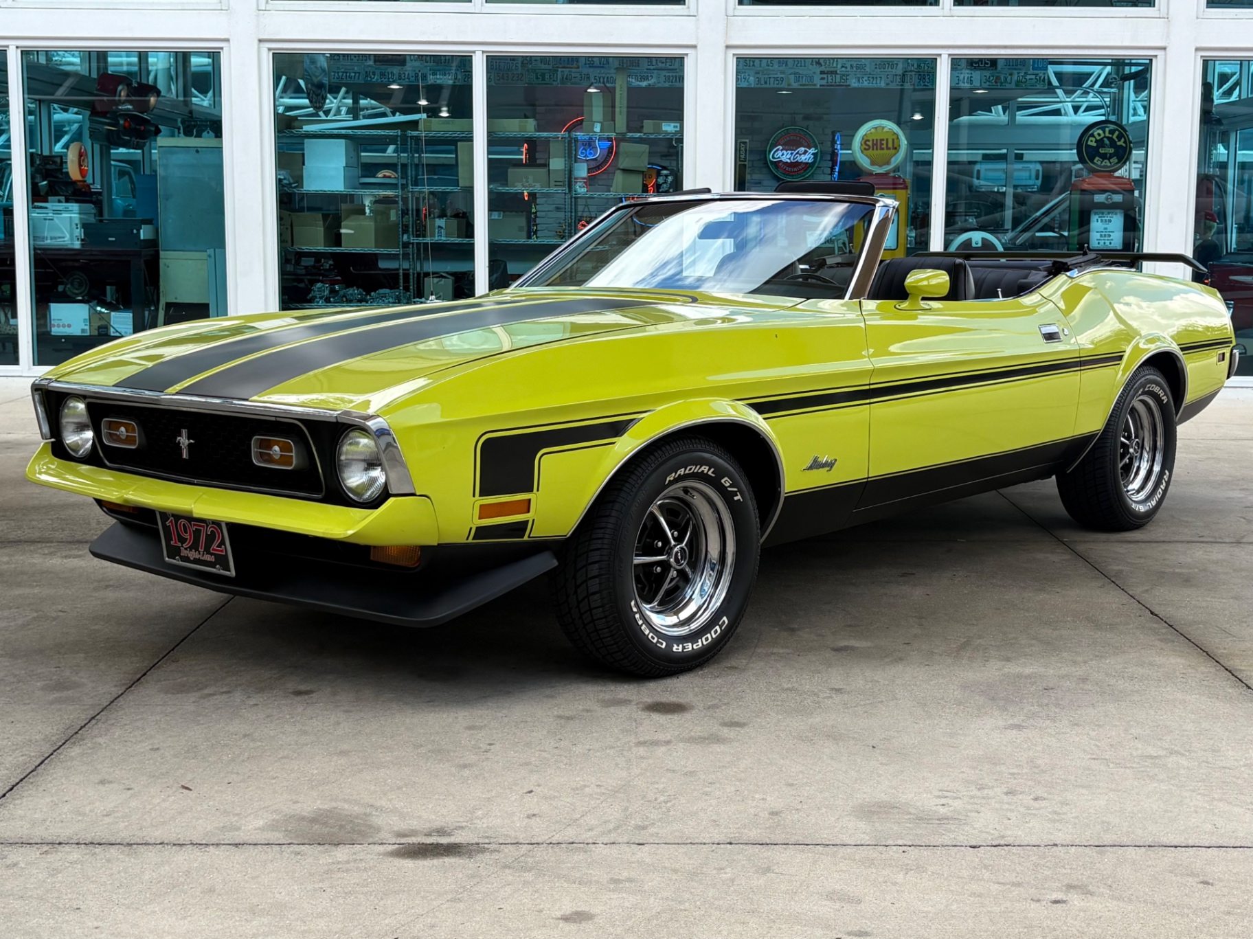 Vehicle photo 11