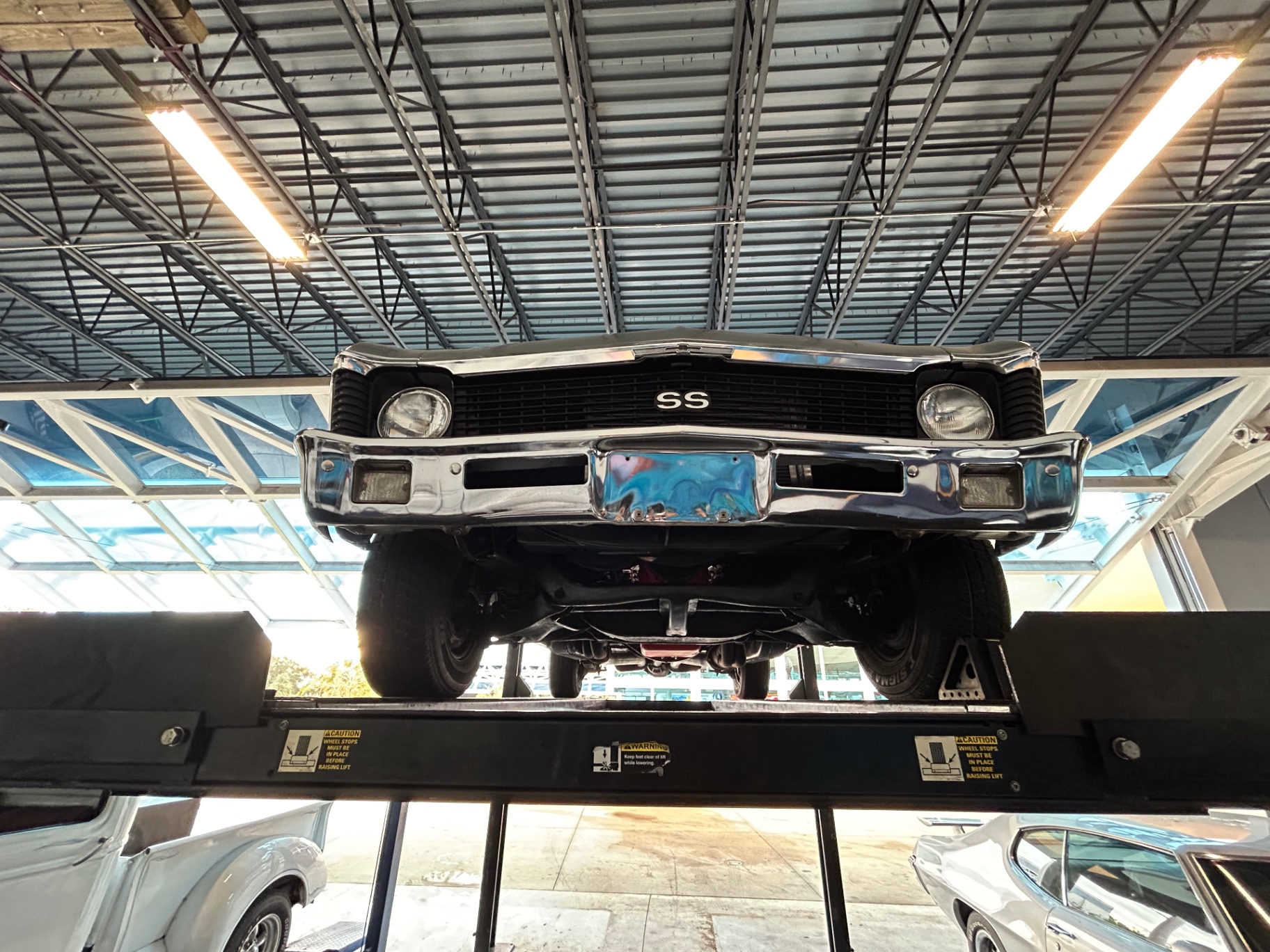 Vehicle photo 35
