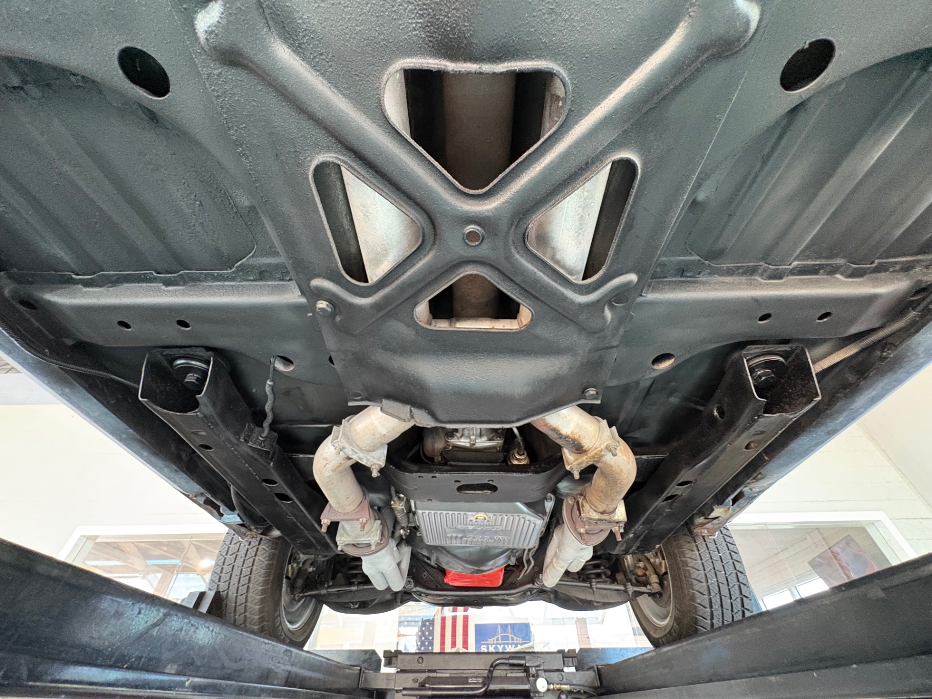 Vehicle photo 53