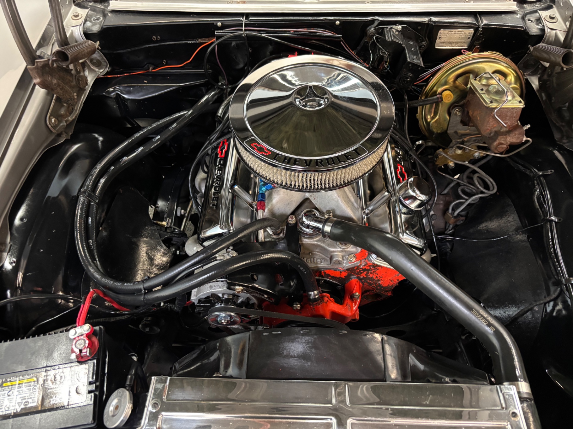 Vehicle photo 18