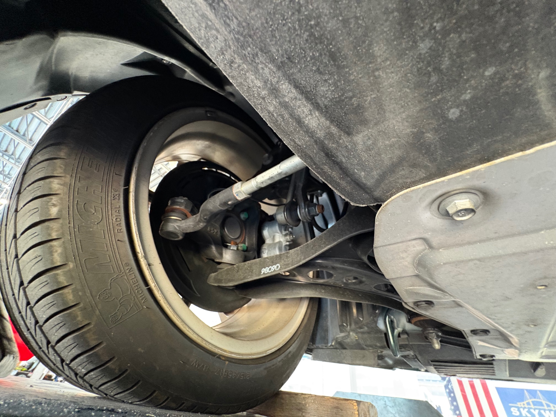 Vehicle photo 45