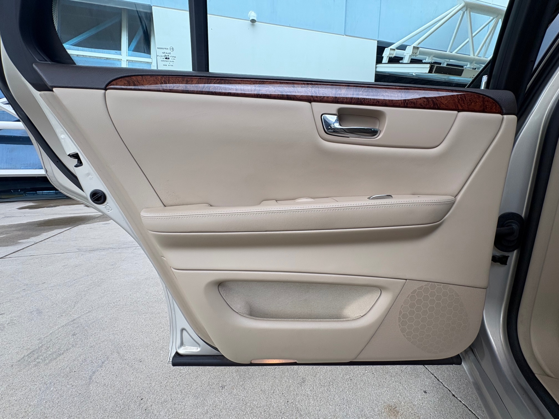 Vehicle photo 35