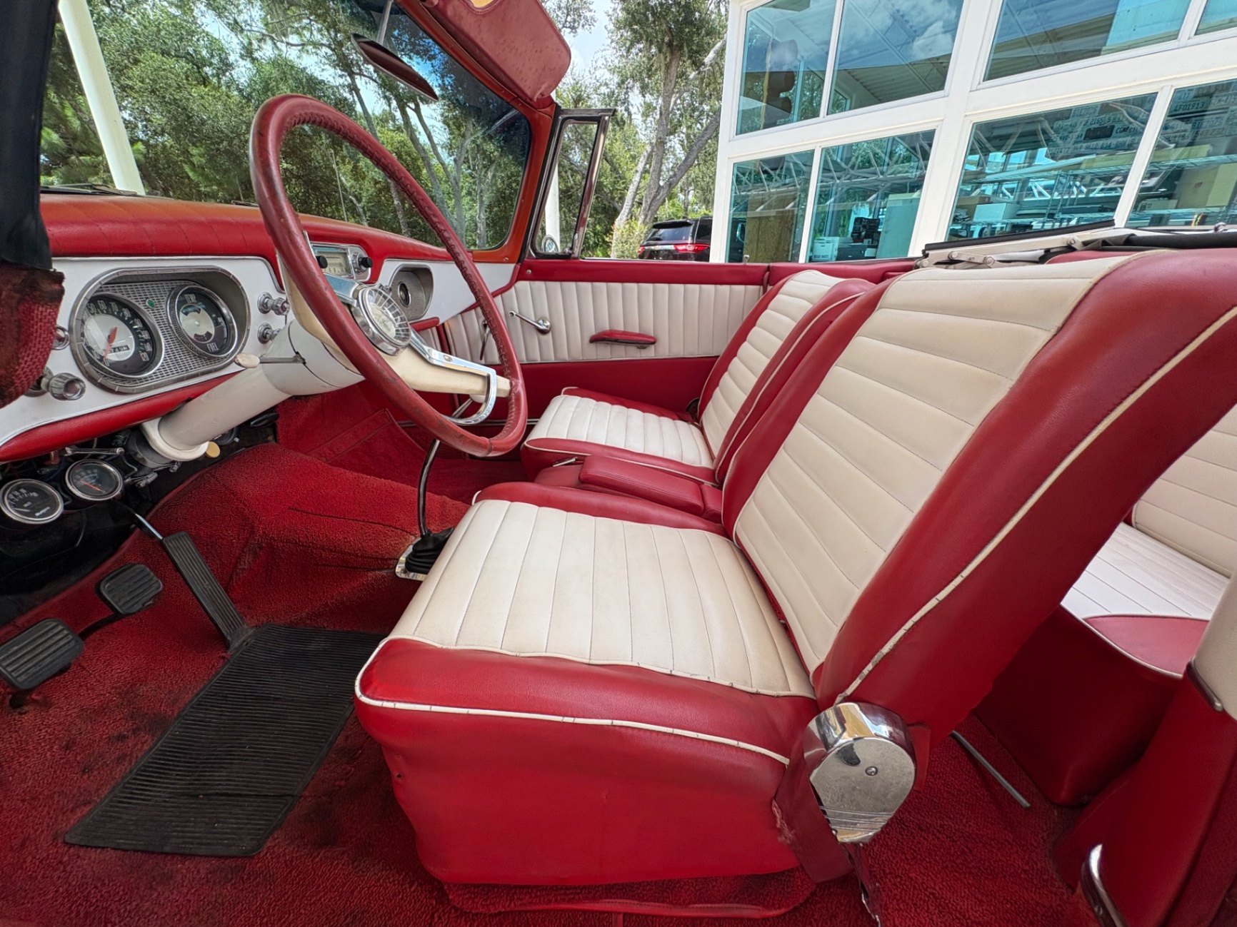 Vehicle photo 39