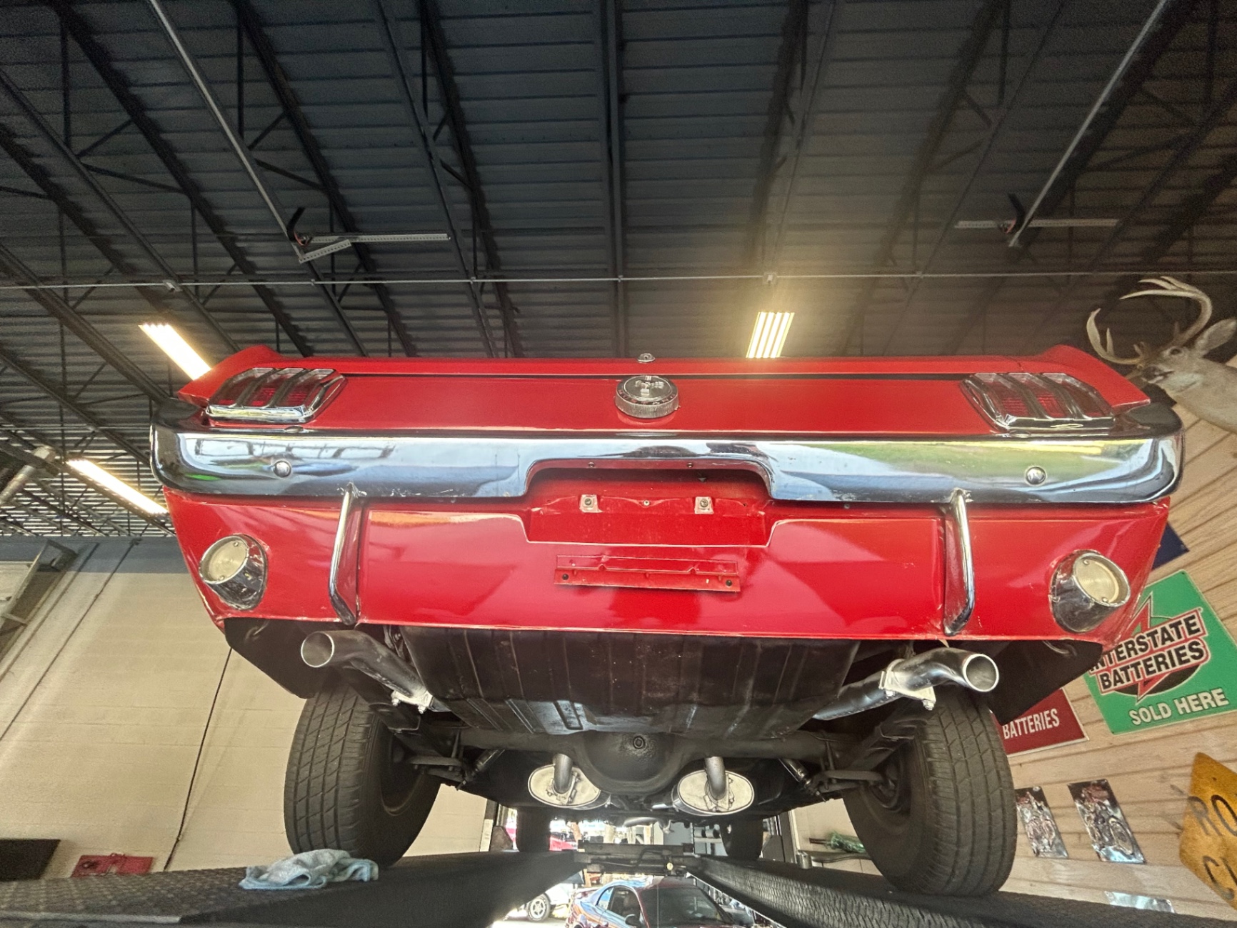 Vehicle photo 29