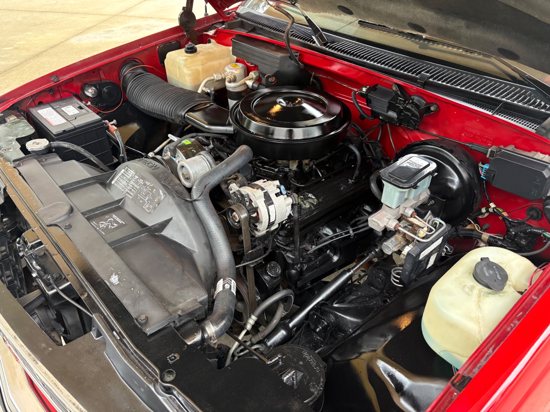 Vehicle photo 27