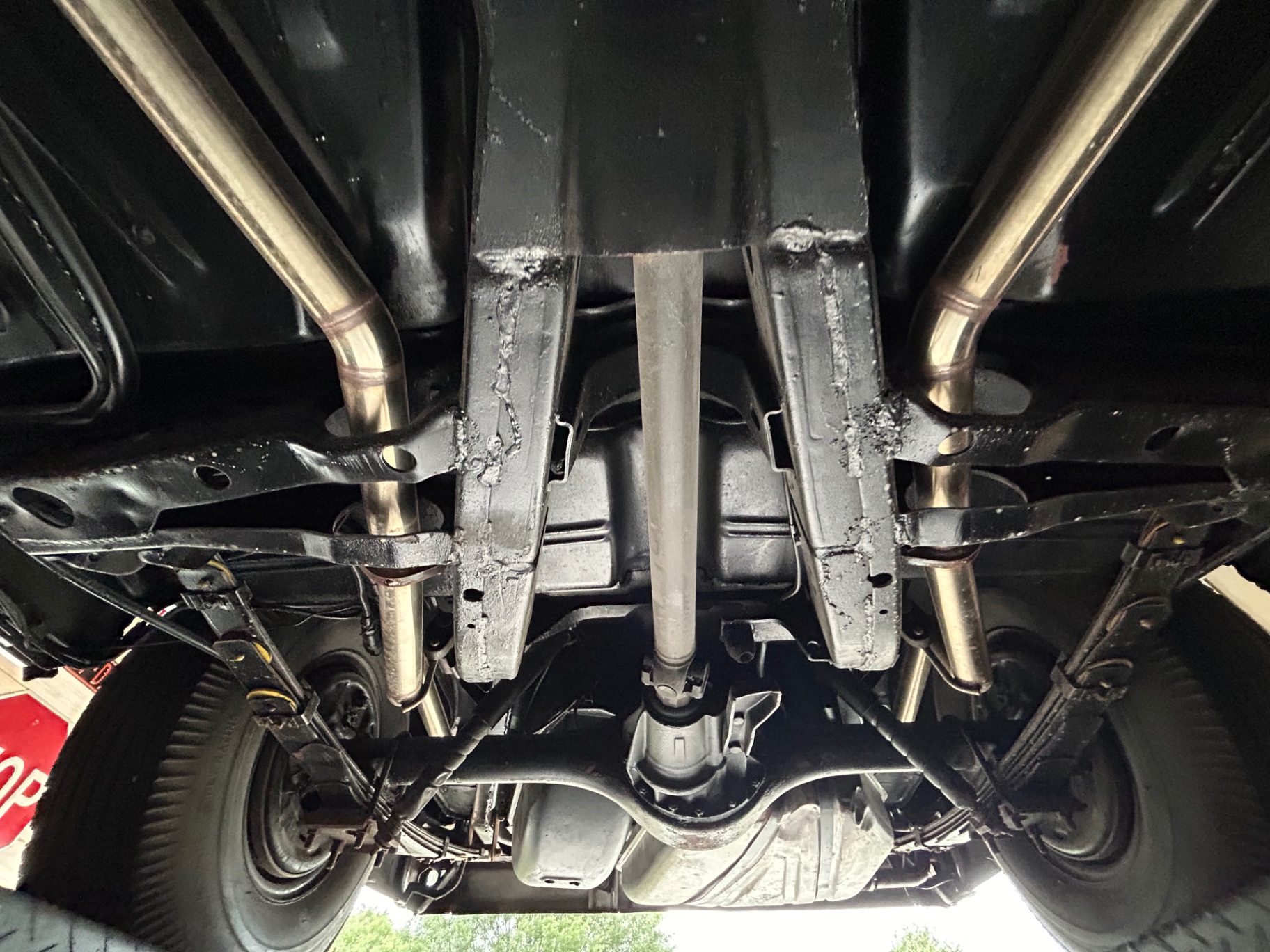 Vehicle photo 46