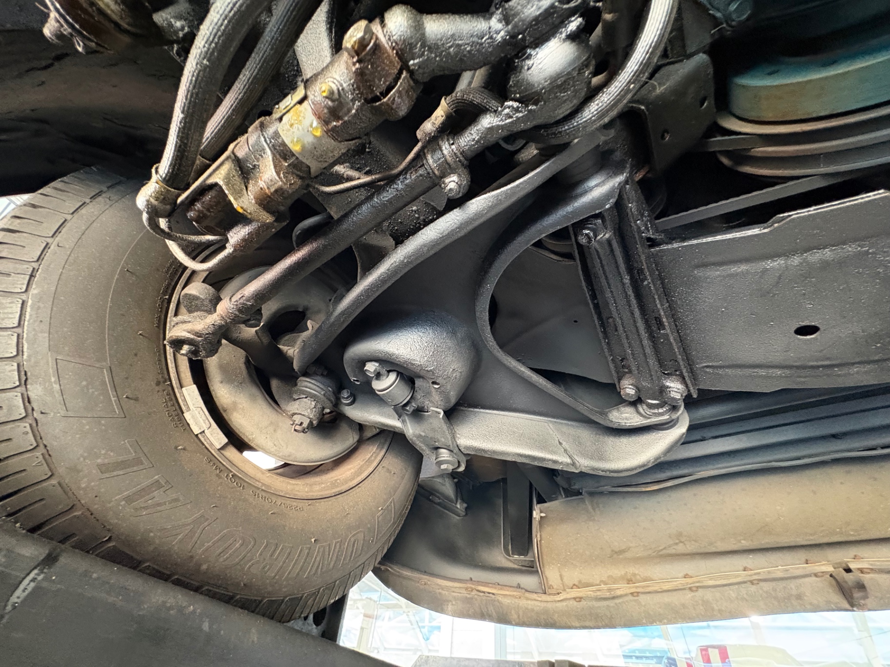 Vehicle photo 48