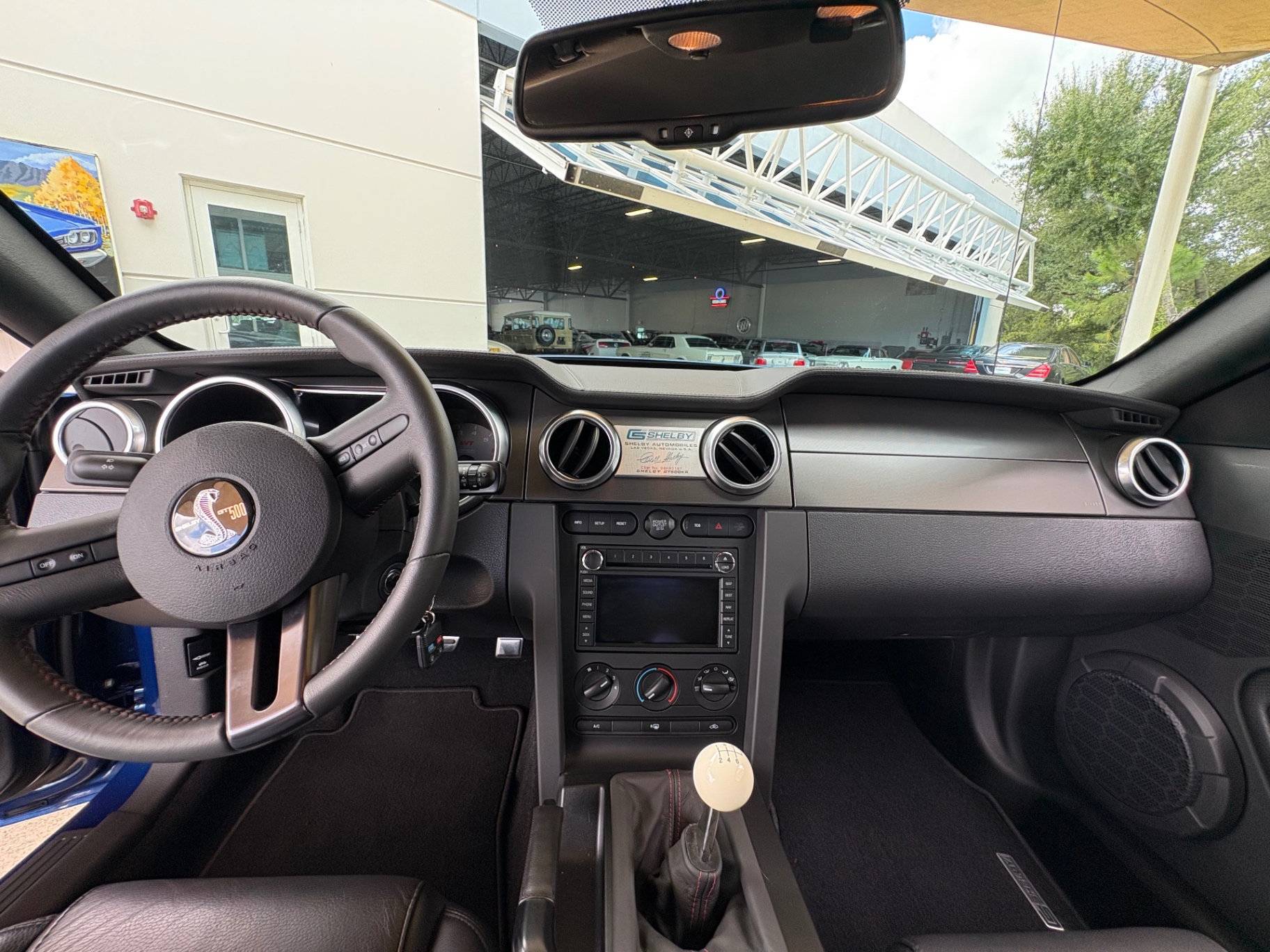 Vehicle photo 38