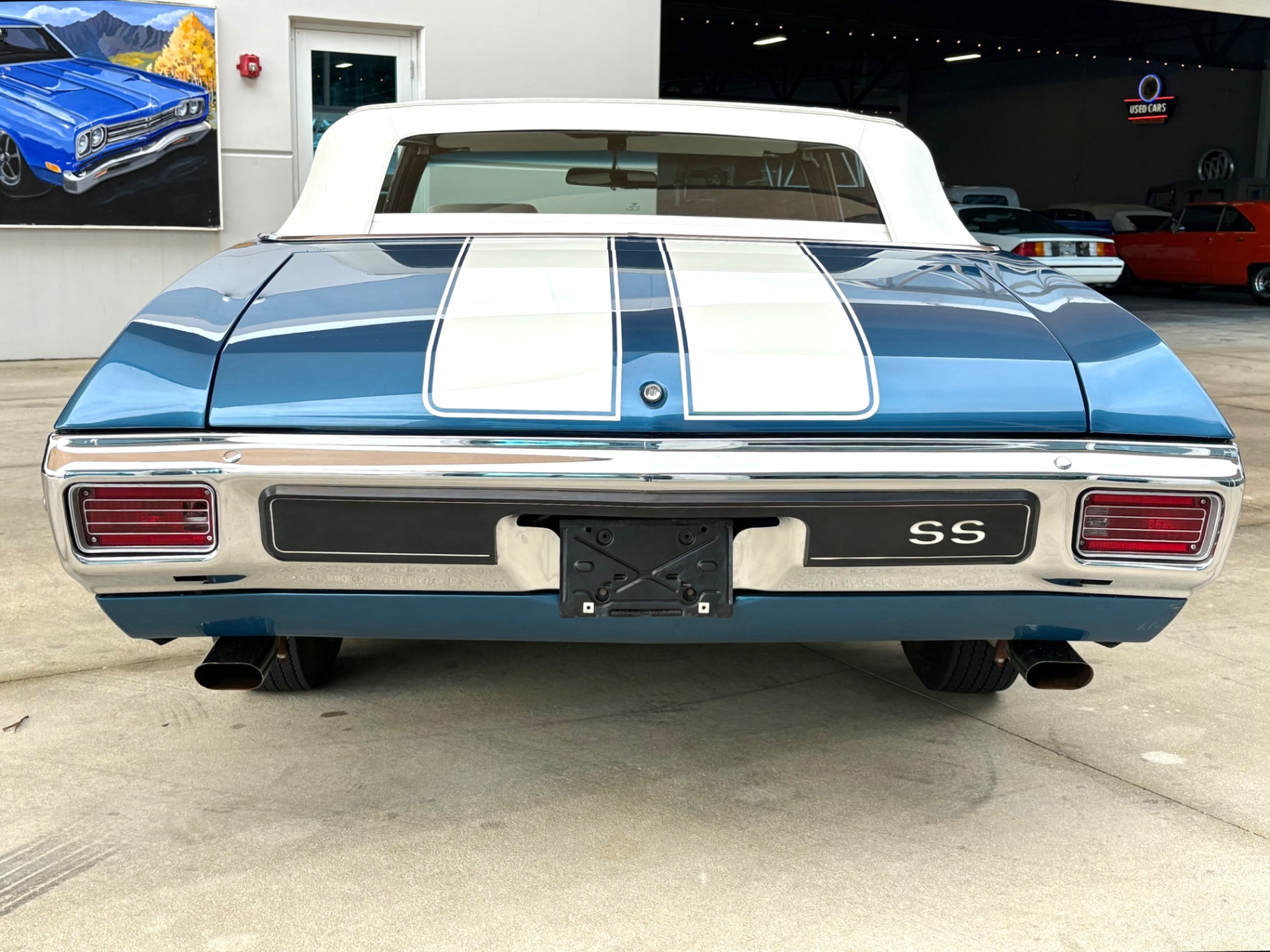 Vehicle photo 20
