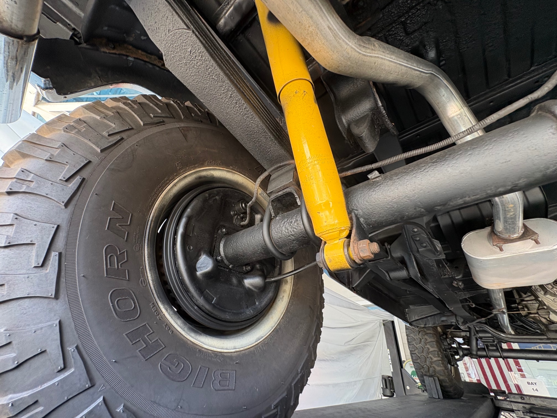 Vehicle photo 43
