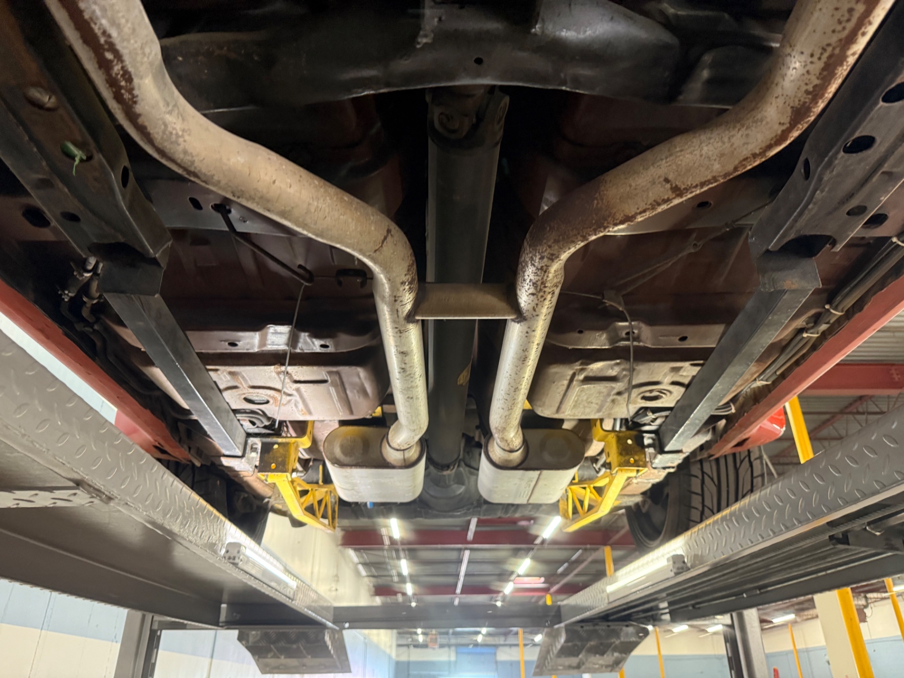 Vehicle photo 31