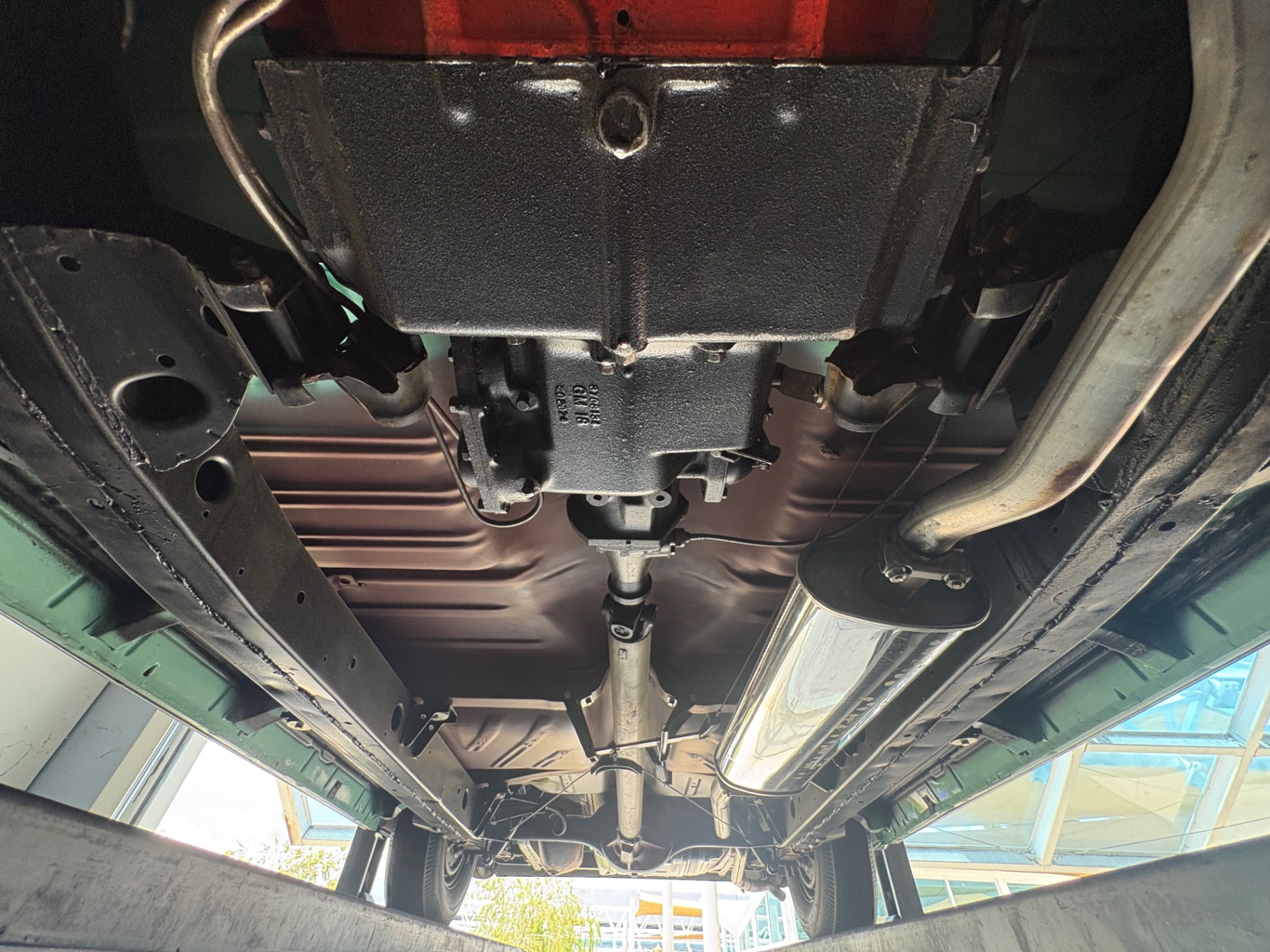Vehicle photo 60