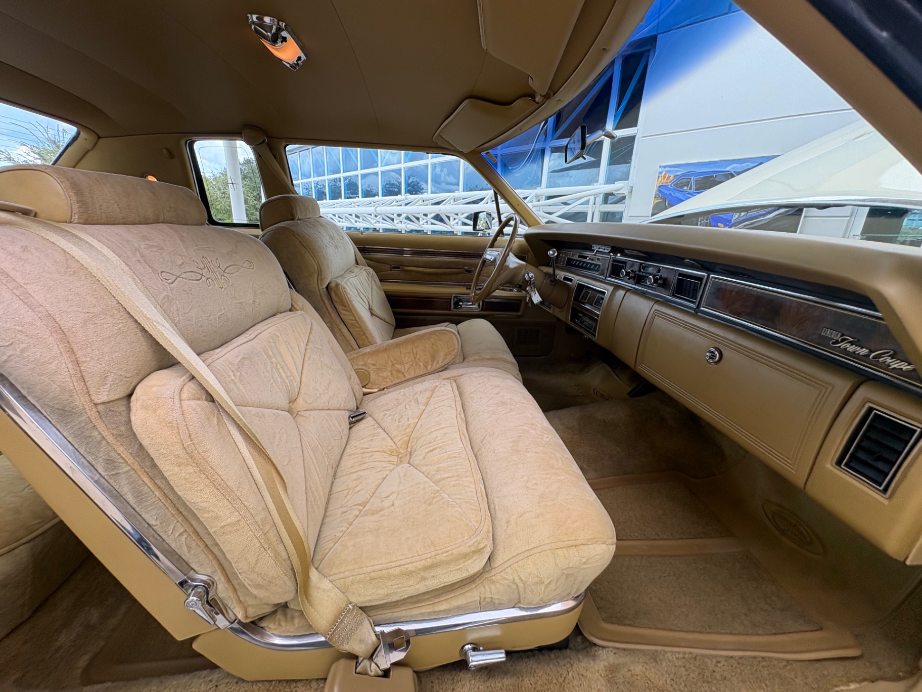 Vehicle photo 40