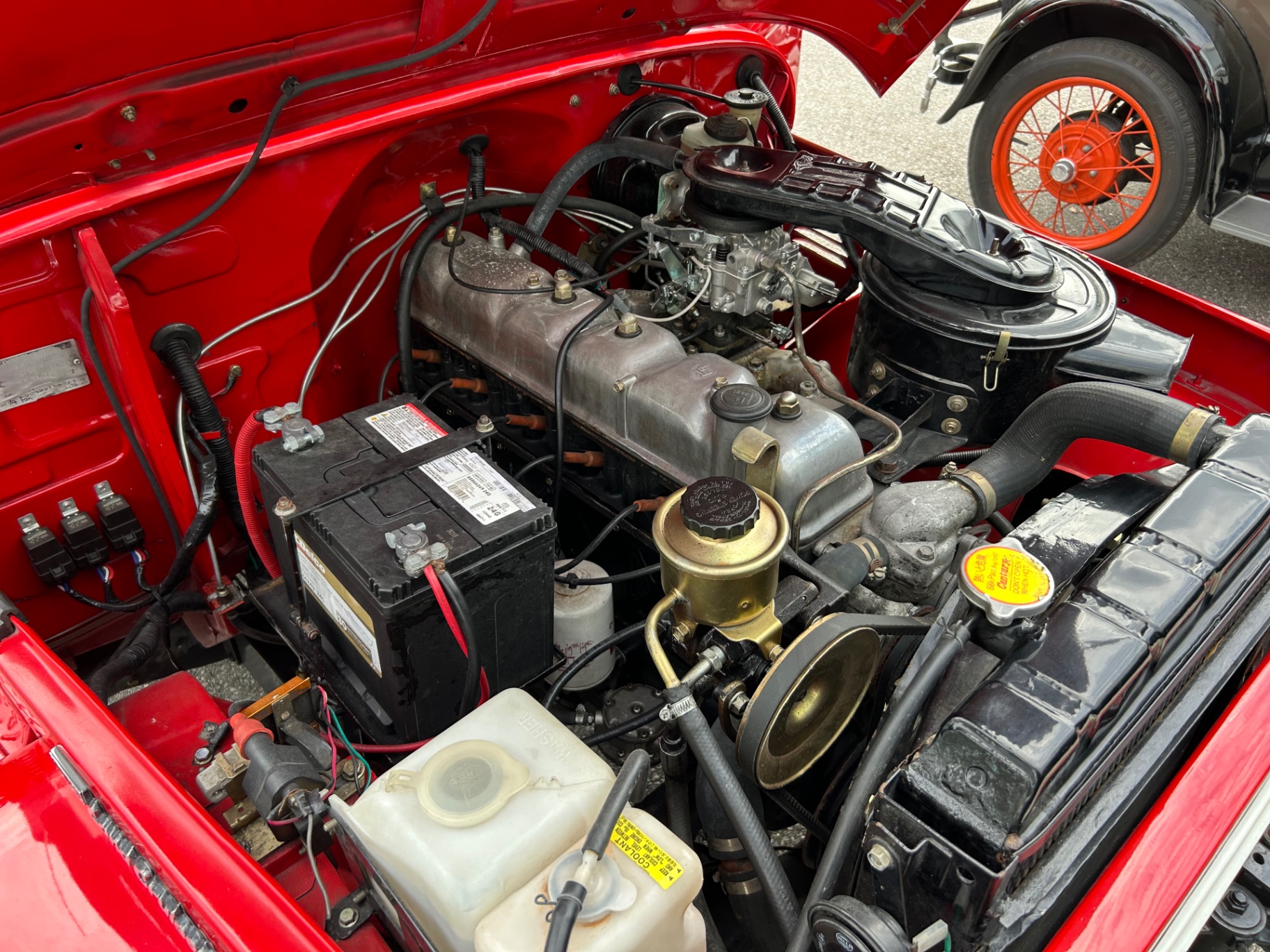 Vehicle photo 29