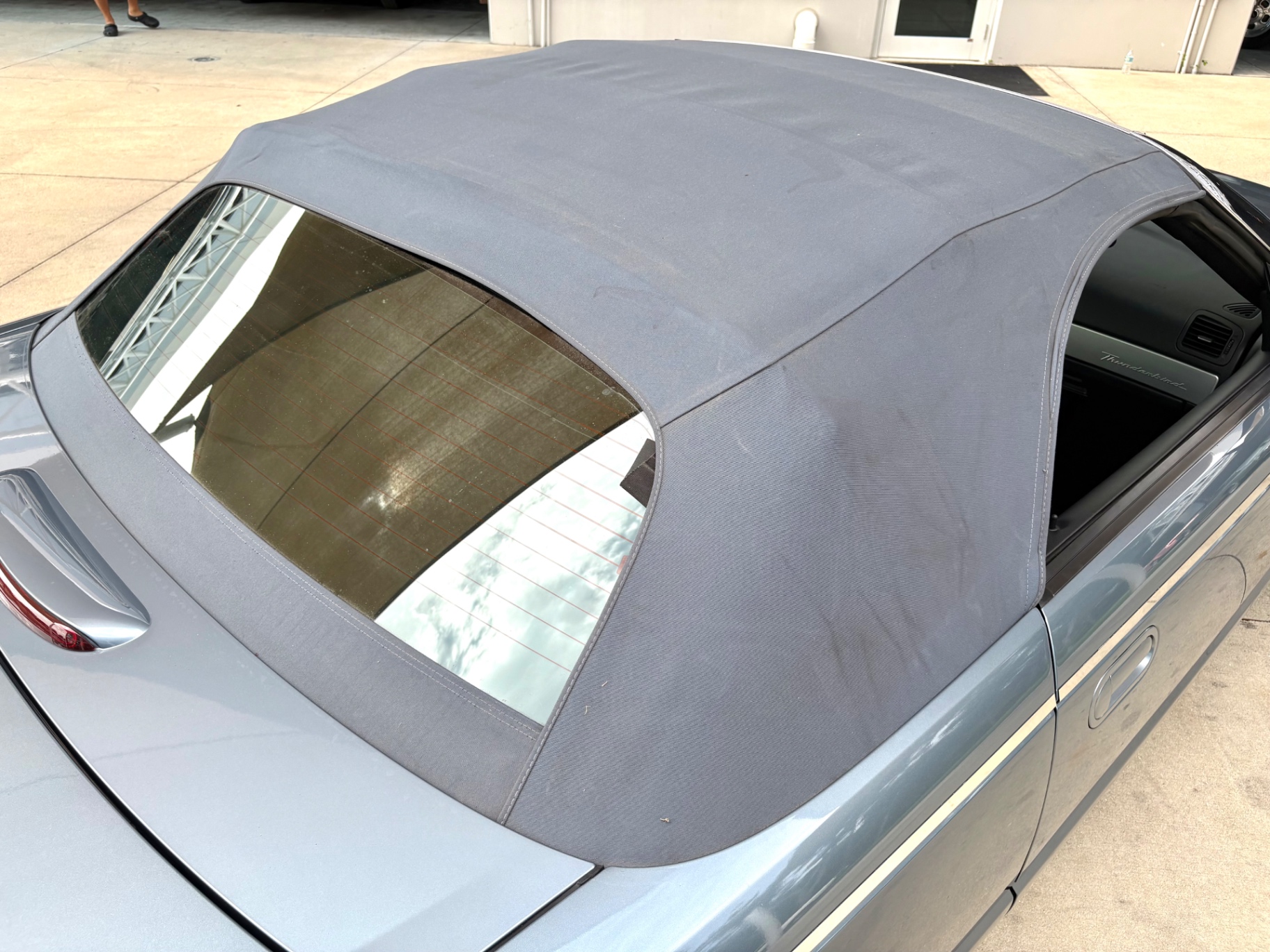 Vehicle photo 26