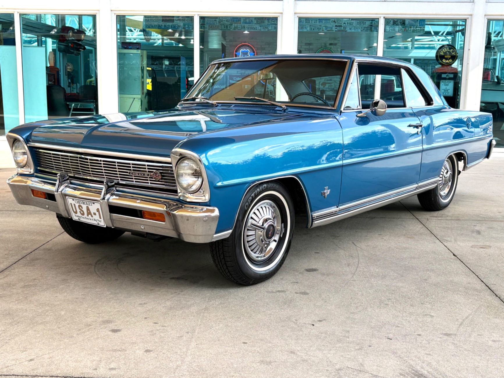 Vehicle photo 10