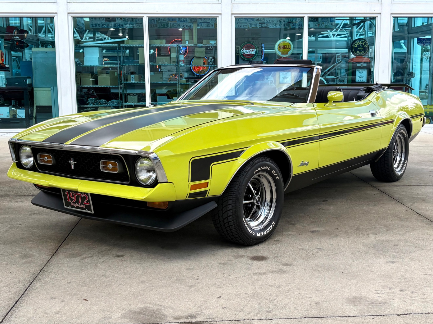 Vehicle photo 1