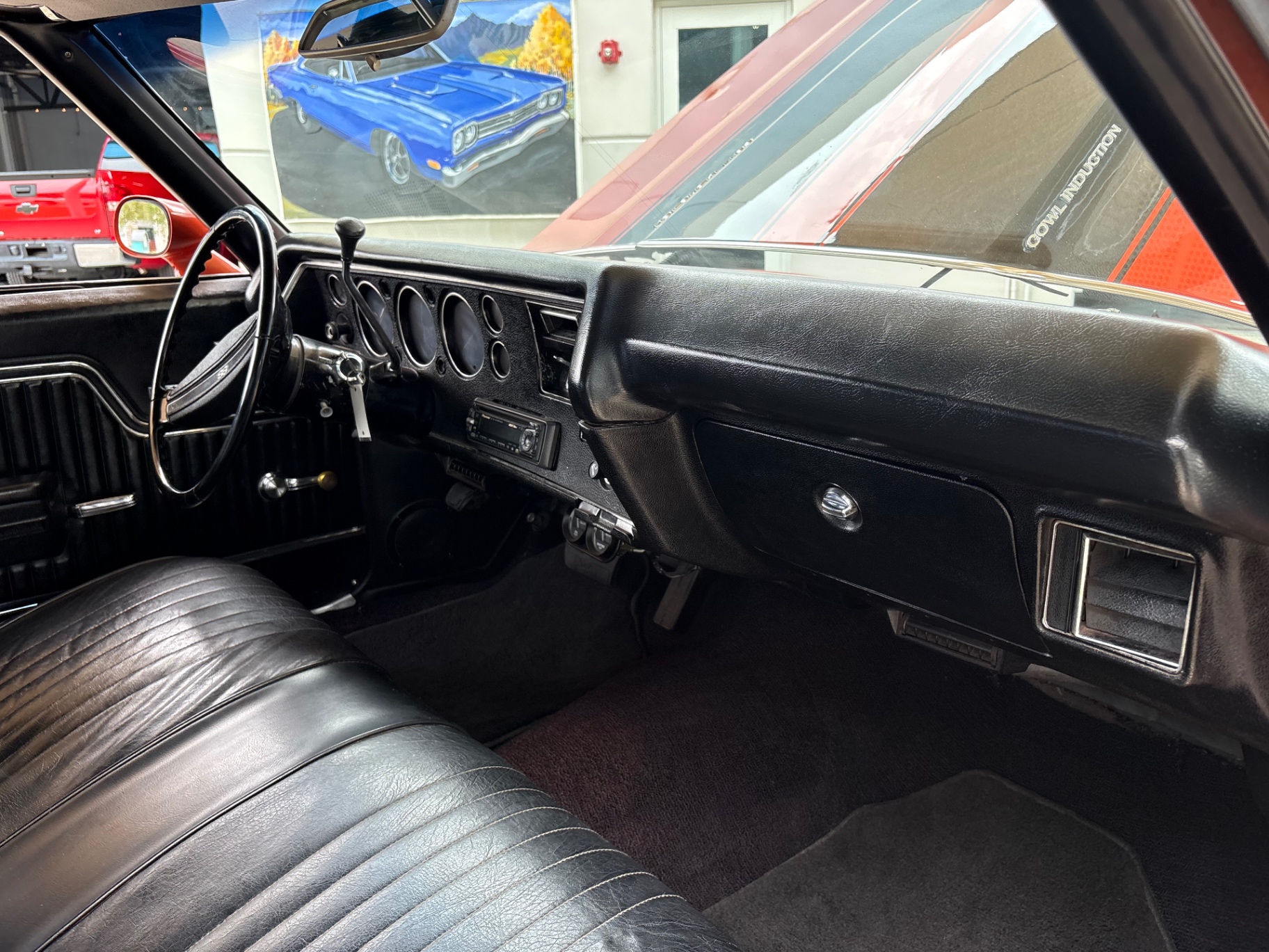 Vehicle photo 42