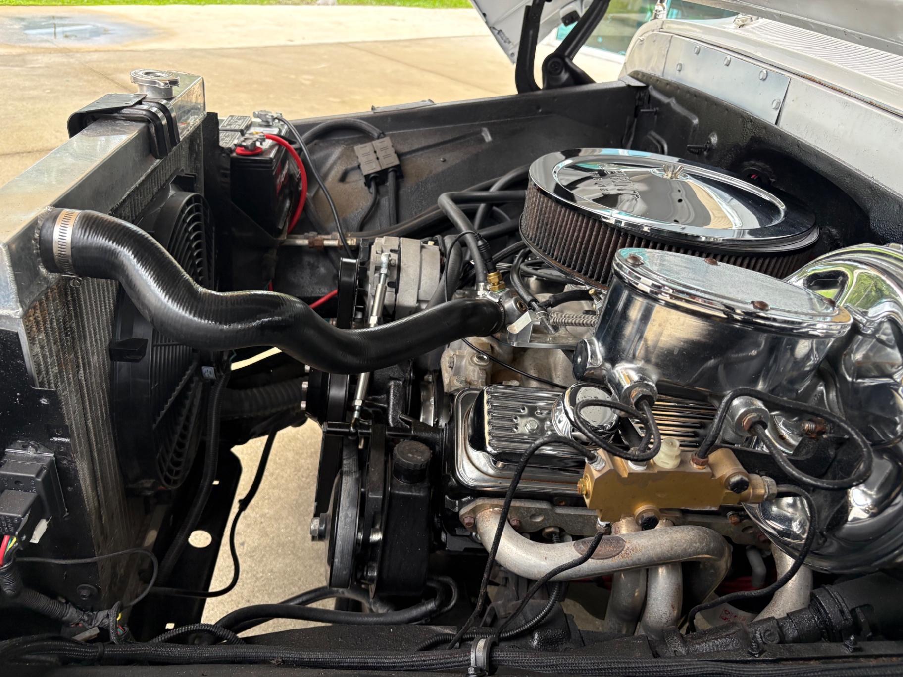 Vehicle photo 29
