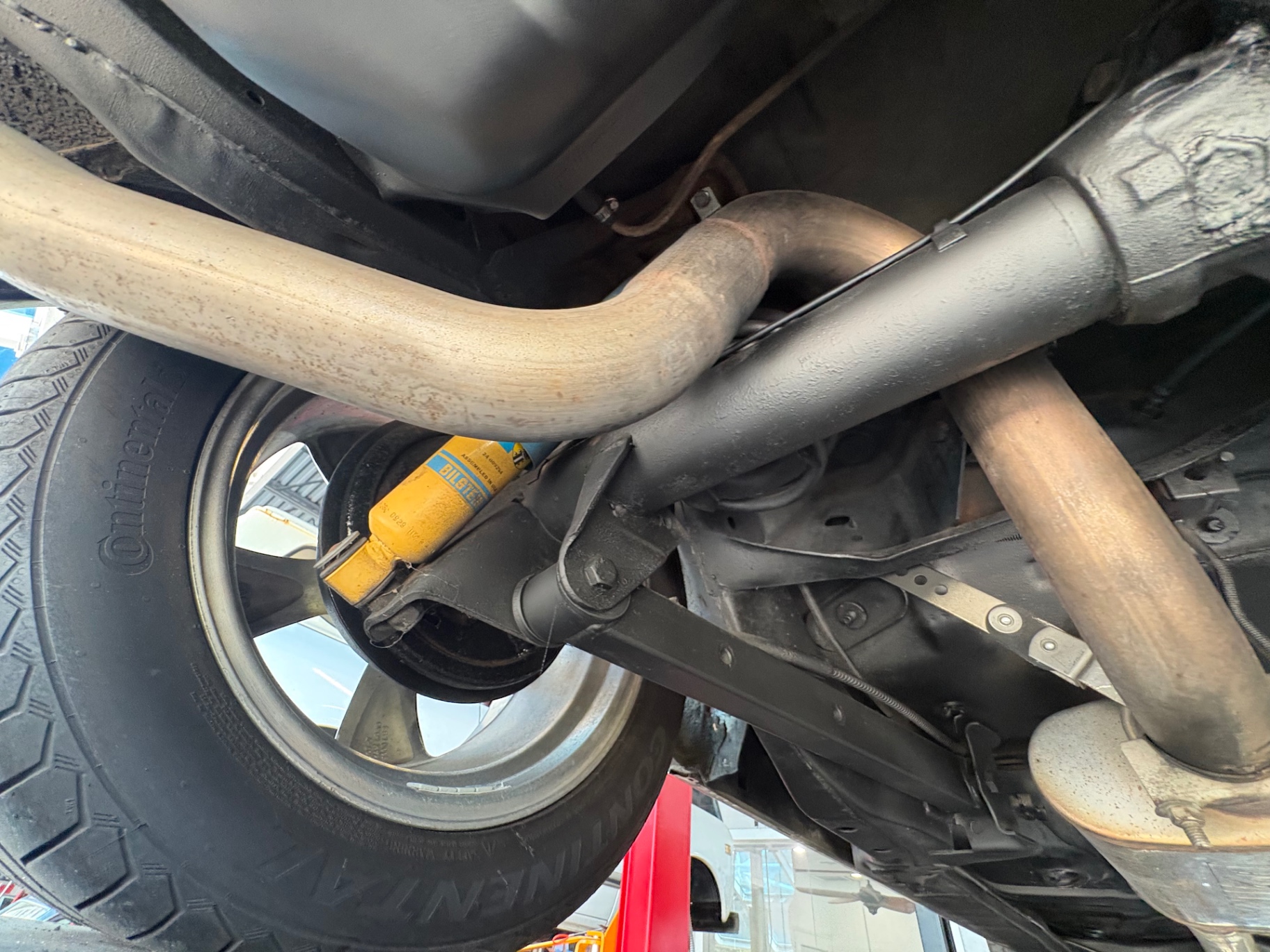 Vehicle photo 53