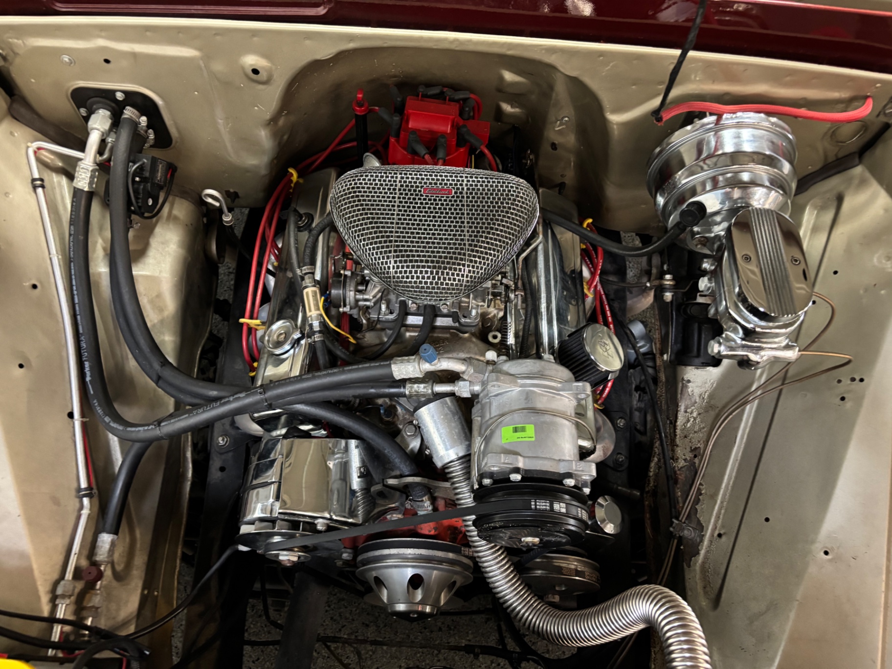Vehicle photo 13