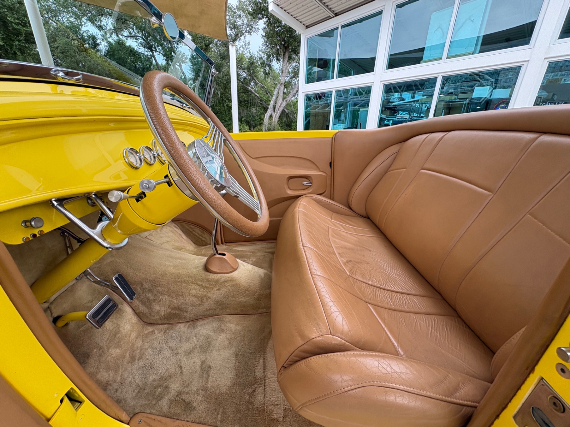 Vehicle photo 36